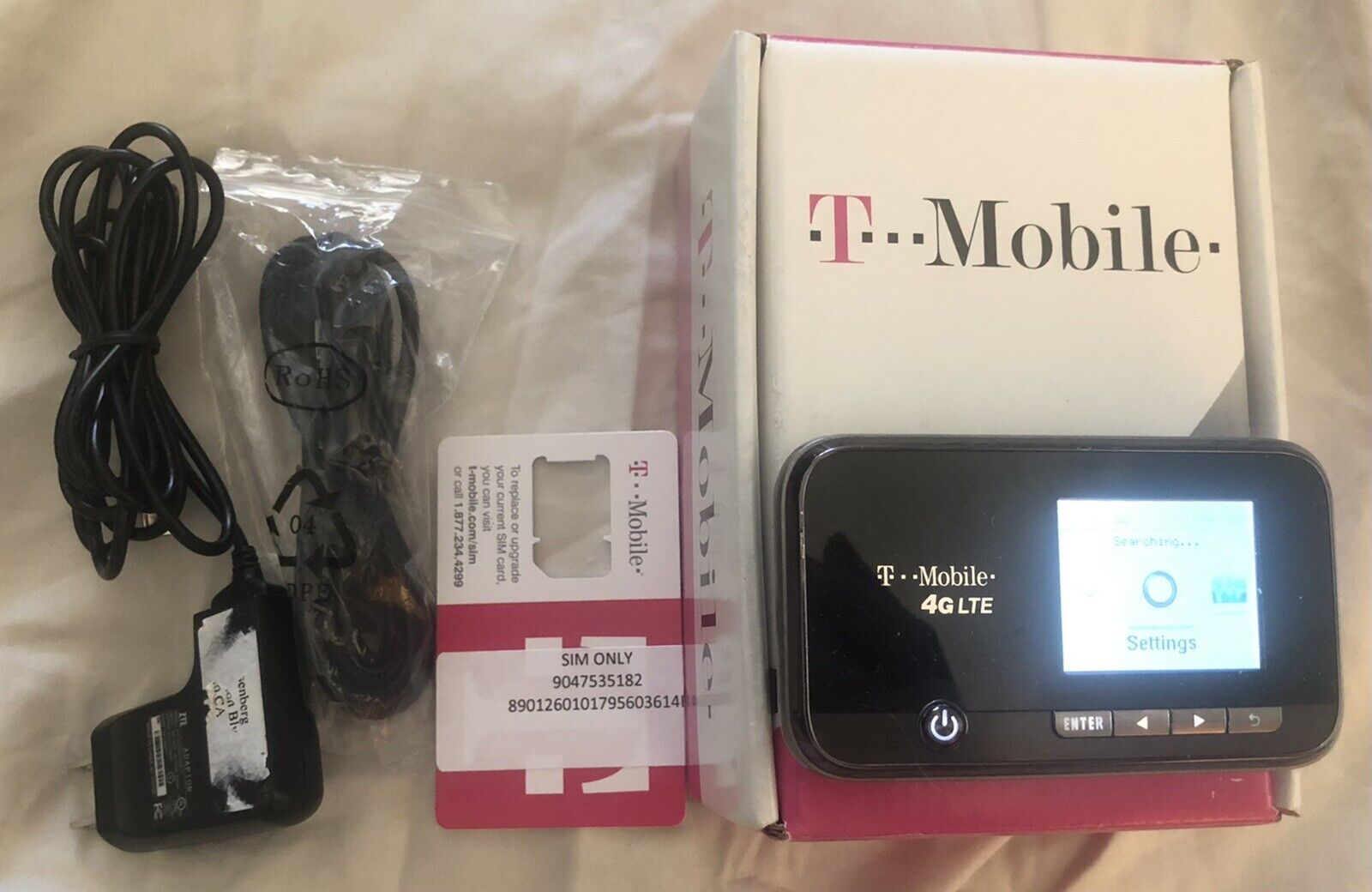 T-Mobile 4G LTE Mobile WiFi Hotspot MF 96 Box Unit Charger & USB Cord