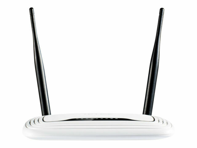 TP-Link TL-WR841N 300mbps Wireless N Router - WITH ORIGINAL BOX