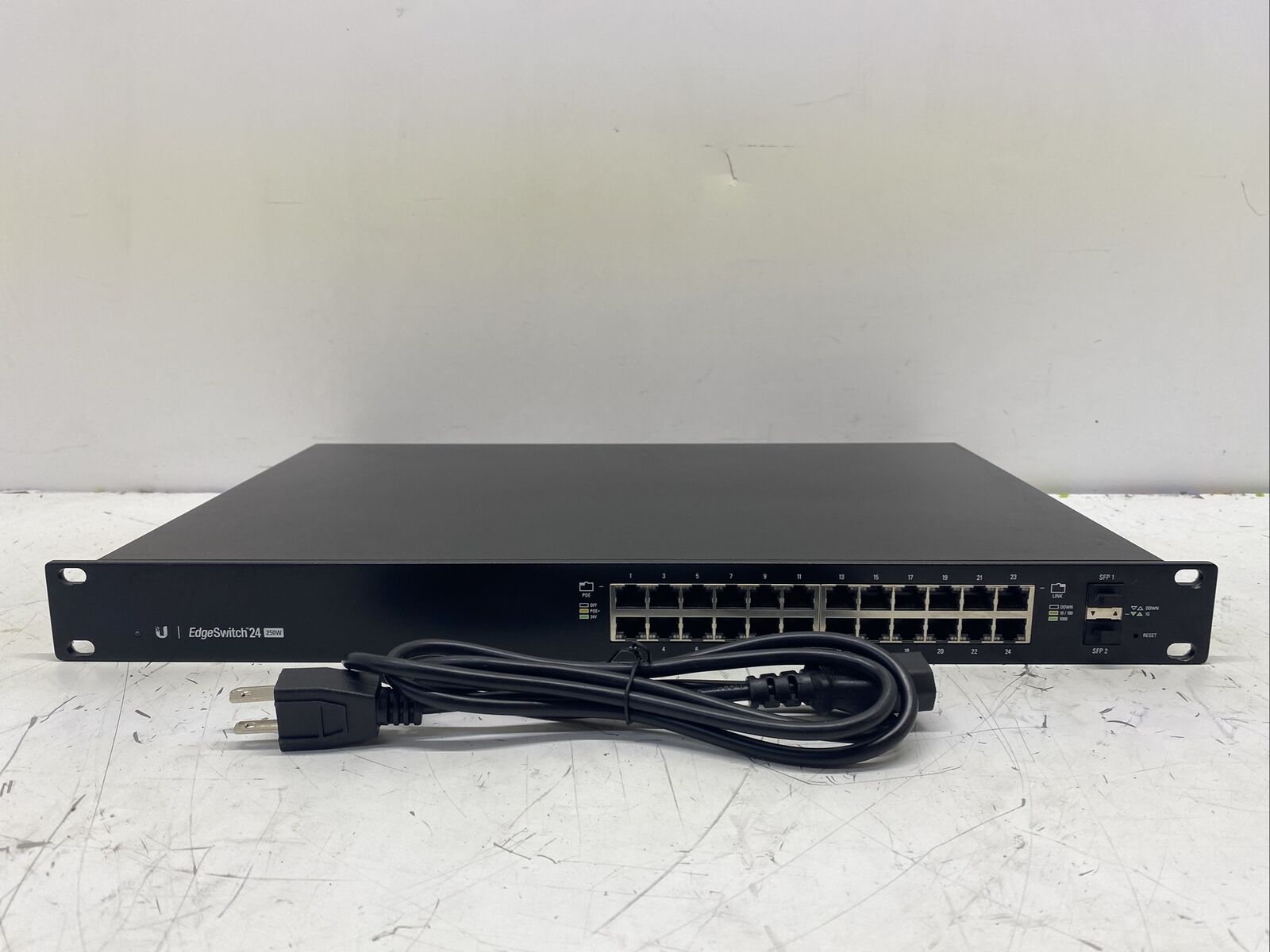 Ubiquiti Networks ES-24-250W 24 Port 250W EdgeSwitch w/ Power Cord *TESTED*