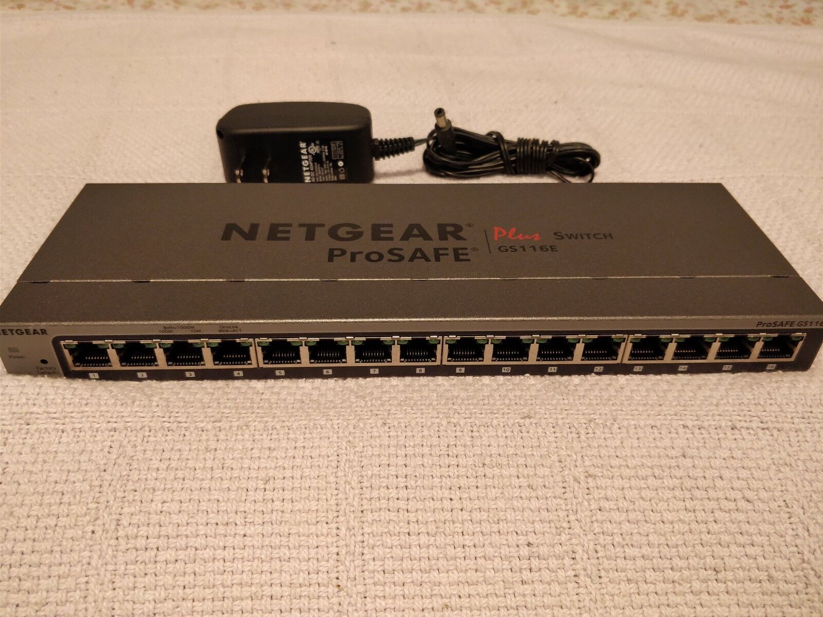 NETGEAR GS116E v2 ProSafe Plus - Managed Switch 16 Ports Gigabit GS116Ev2