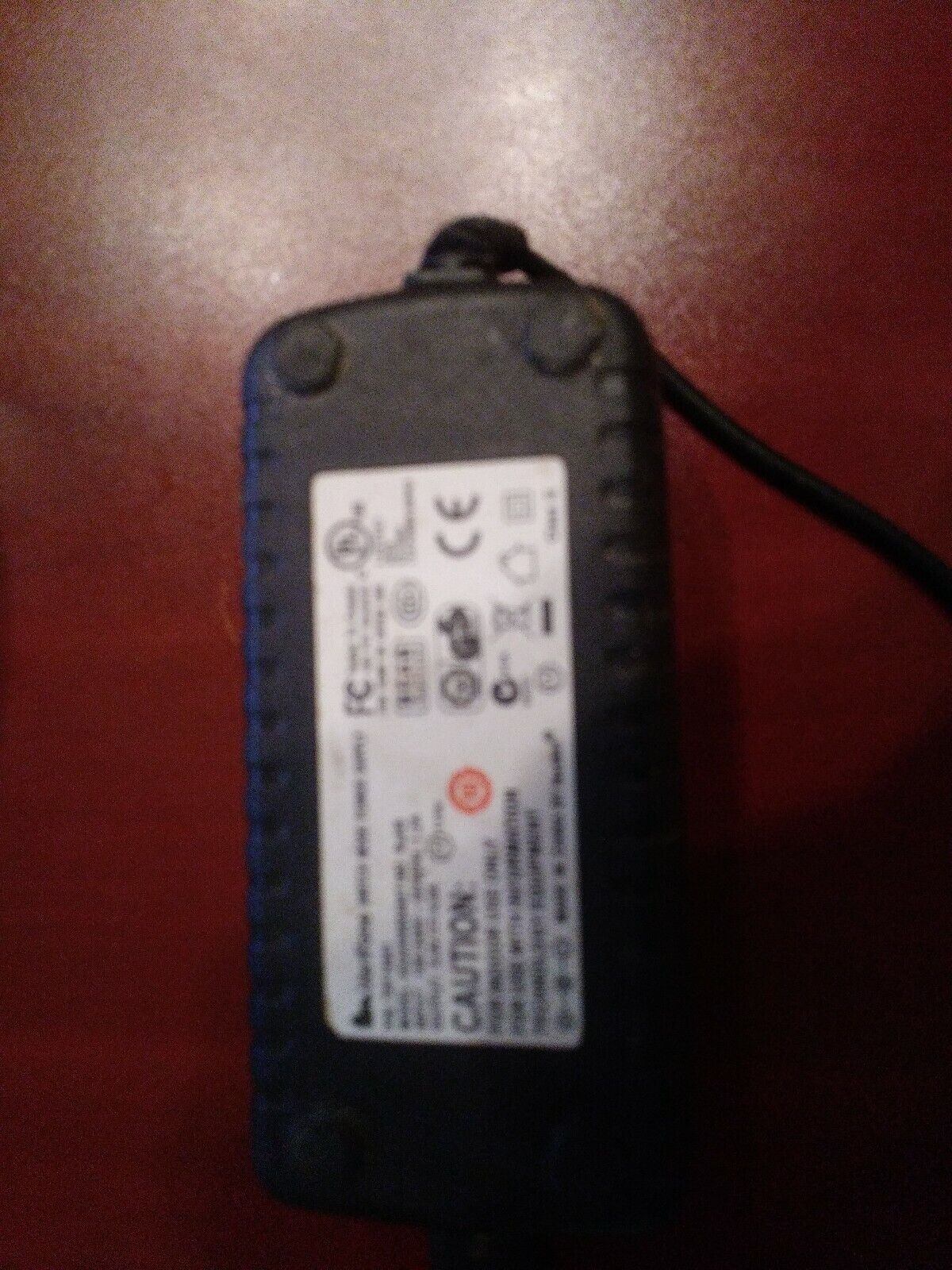 (CF) Verifone KSAH0900400T1M2, TRF10801 Switch Mode Power Supply AC Adaper 9V 4A