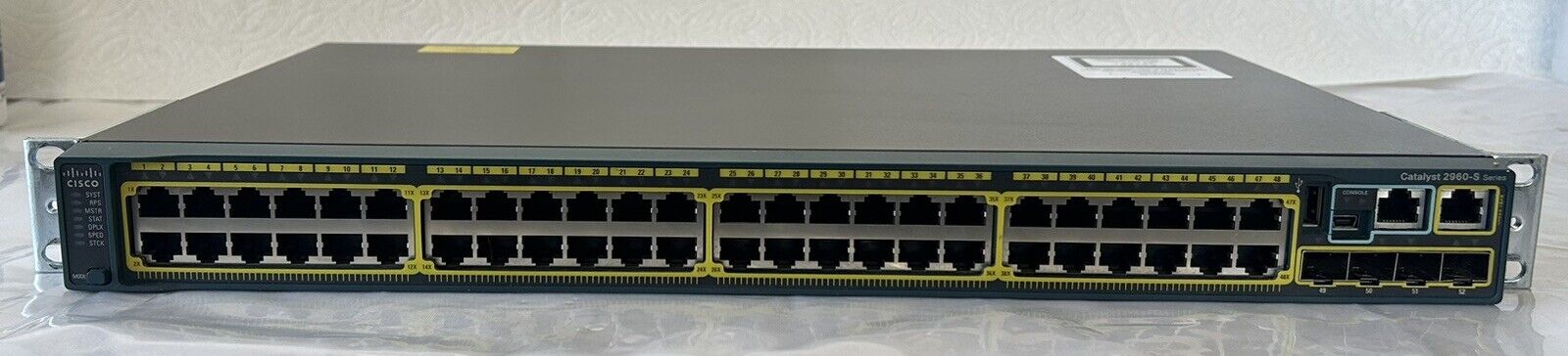 Cisco  Catalyst (WS-C2960S-48TD-L) 48-Ports Rack-Mountable Switch Managed