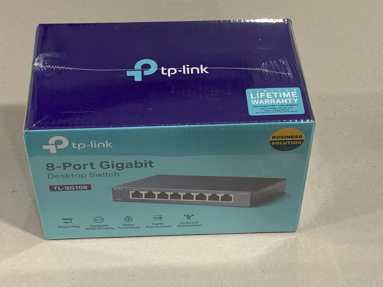 TP-LINK TL-SG108 8-Port Switch 10/100/1000Mbps Switch - NEW - 