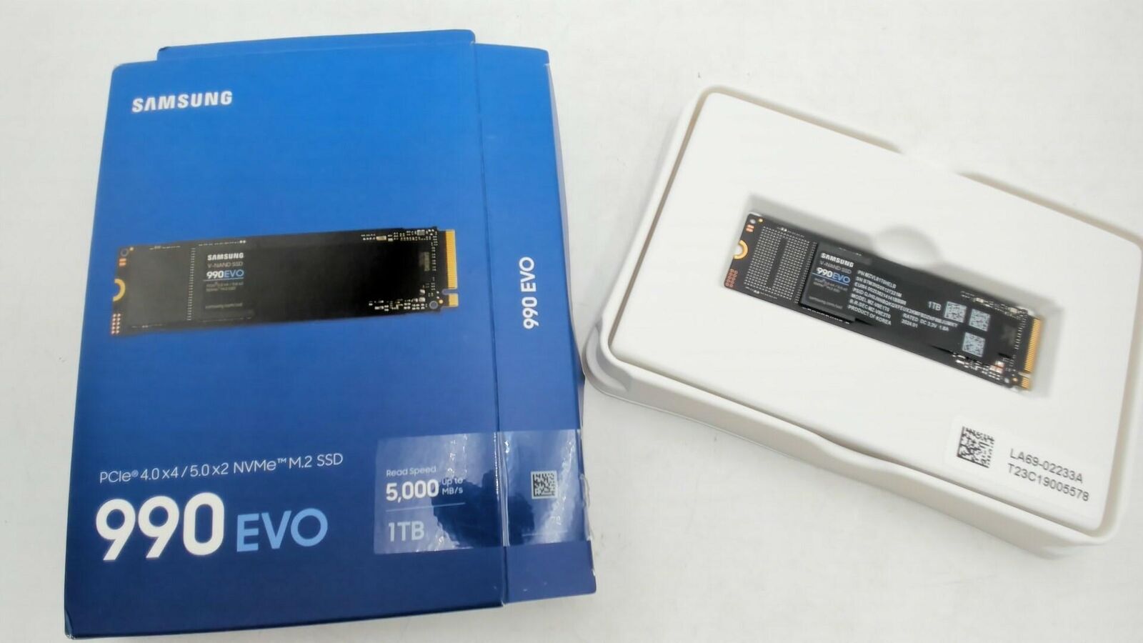 Samsung 990 EVO SSD 1TB, PCIe Gen 4x4, Gen 5x2 M.2 2280 NVMe..-.