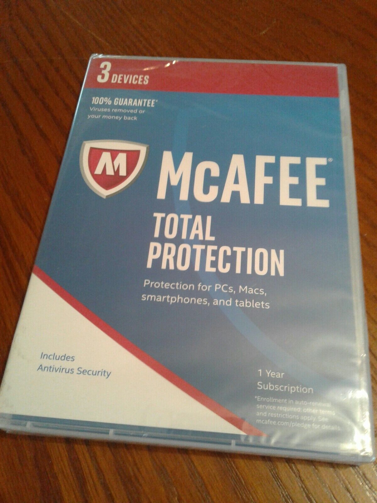 NEW McAFEE Total Protection 2016/2017-Includes Antivirus Security for 3 DEVICES