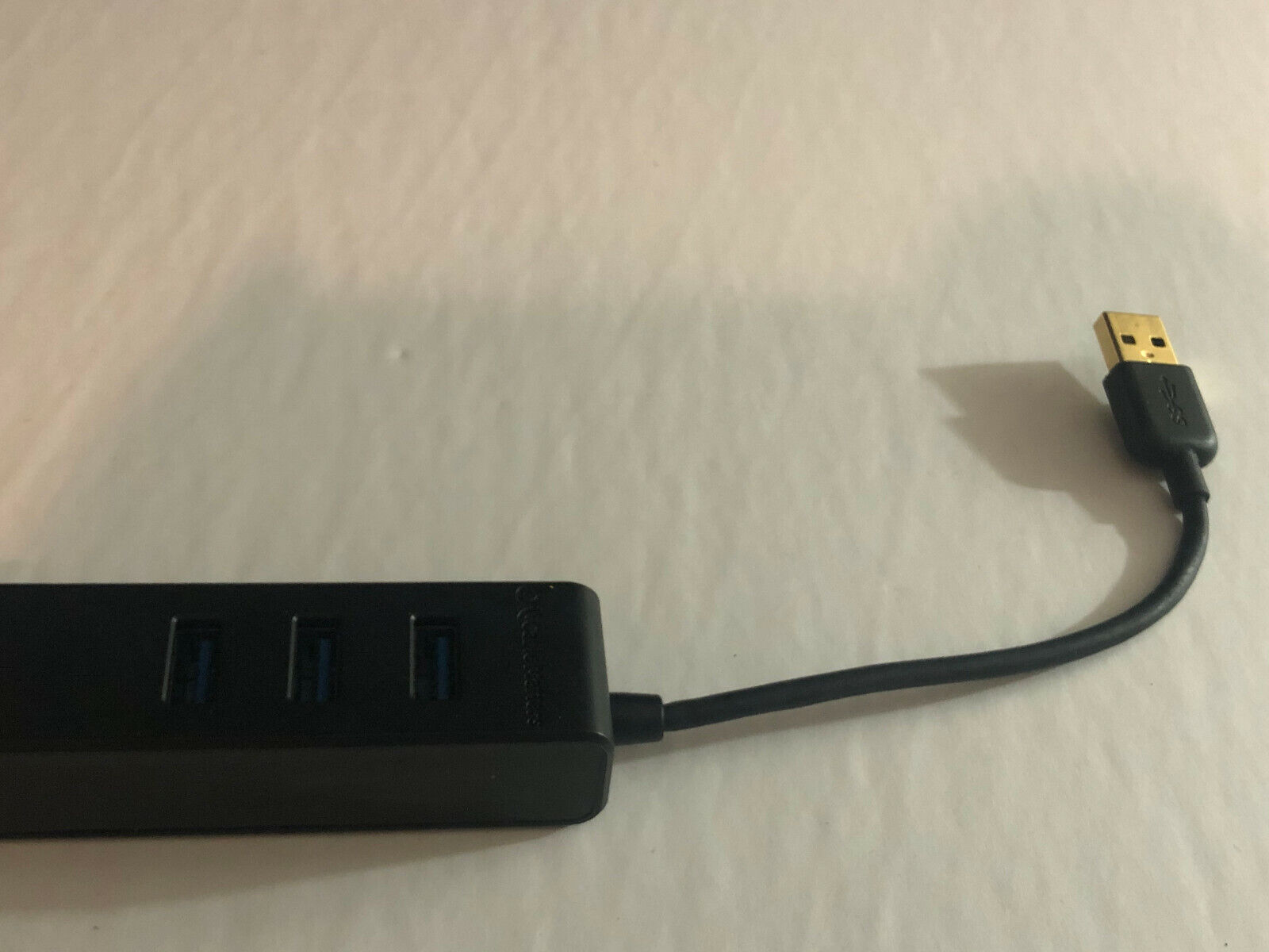 Cable Matters 3-Port SuperSpeed USB 3.0 Hub with Gigabit Ethernet Port in Black