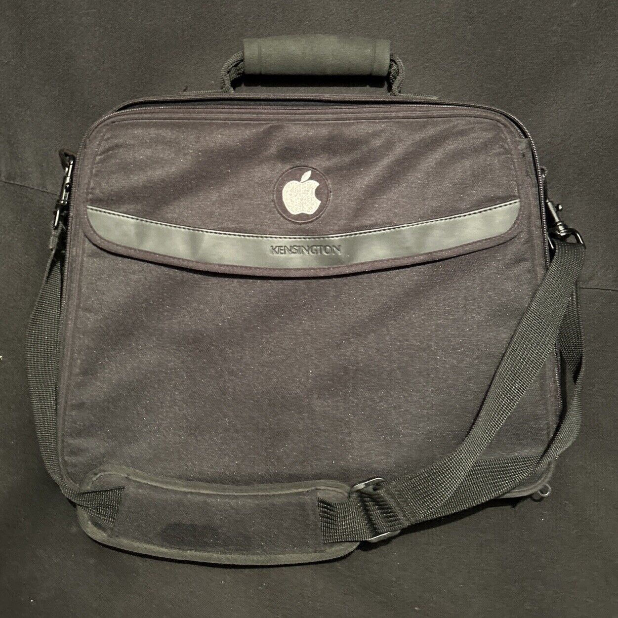 VTG Apple Employee Kensington Computer MacBook Laptop Travel Crossbody Bag Used