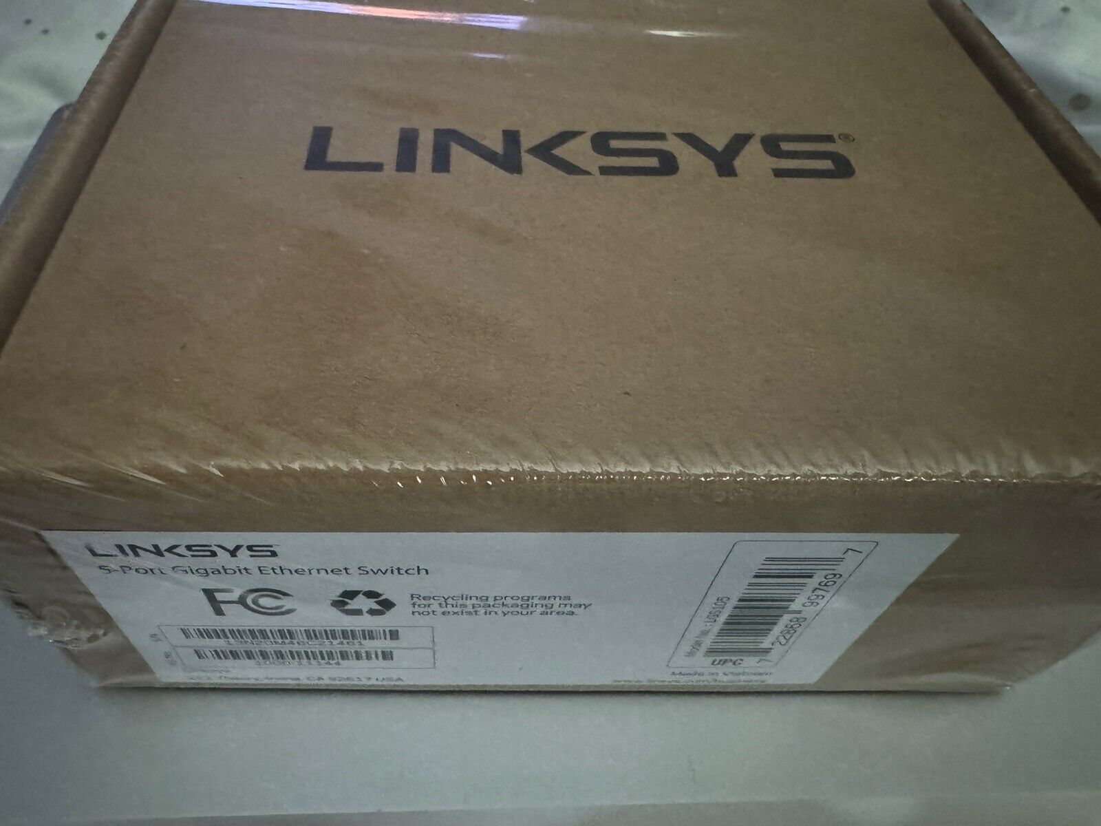 Linksys Router  LGS105 5-Port Gigabit Ethernet Switch New