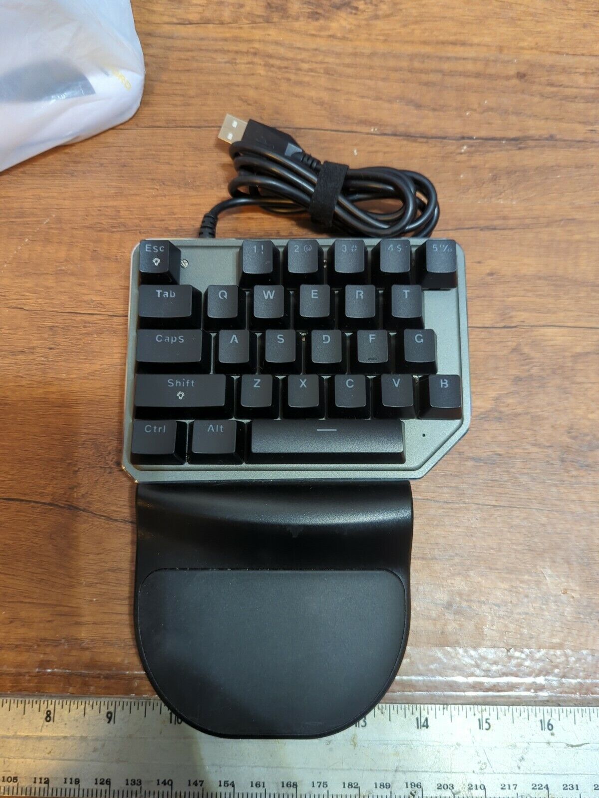 Motospeed K27 Singlehanded Mini One Hand USB Gaming Backlight Keyboard Switch