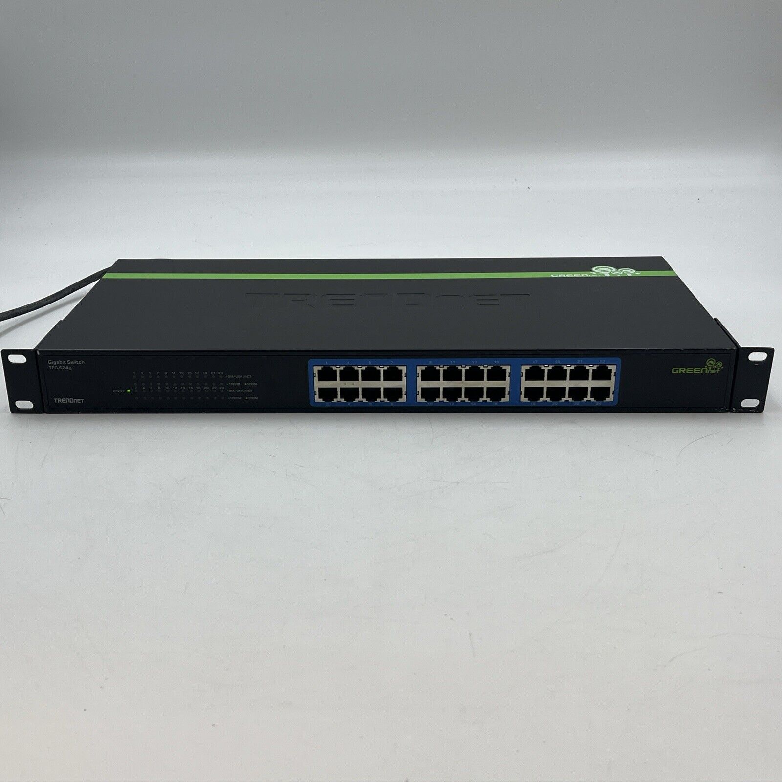 TRENDnet 24-Port Unmanaged Gigabit 10/100/1000 Mbps GREENnet Ethernet Switch