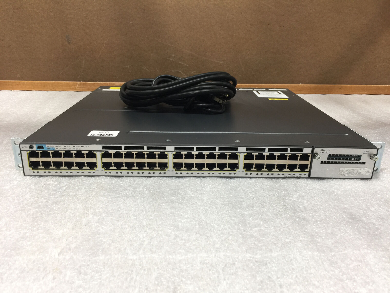 Cisco 3750 X WS-C3750X-48T-L V06 48 Port Ethernet Catalyst Switch + C3KX-NM-10G