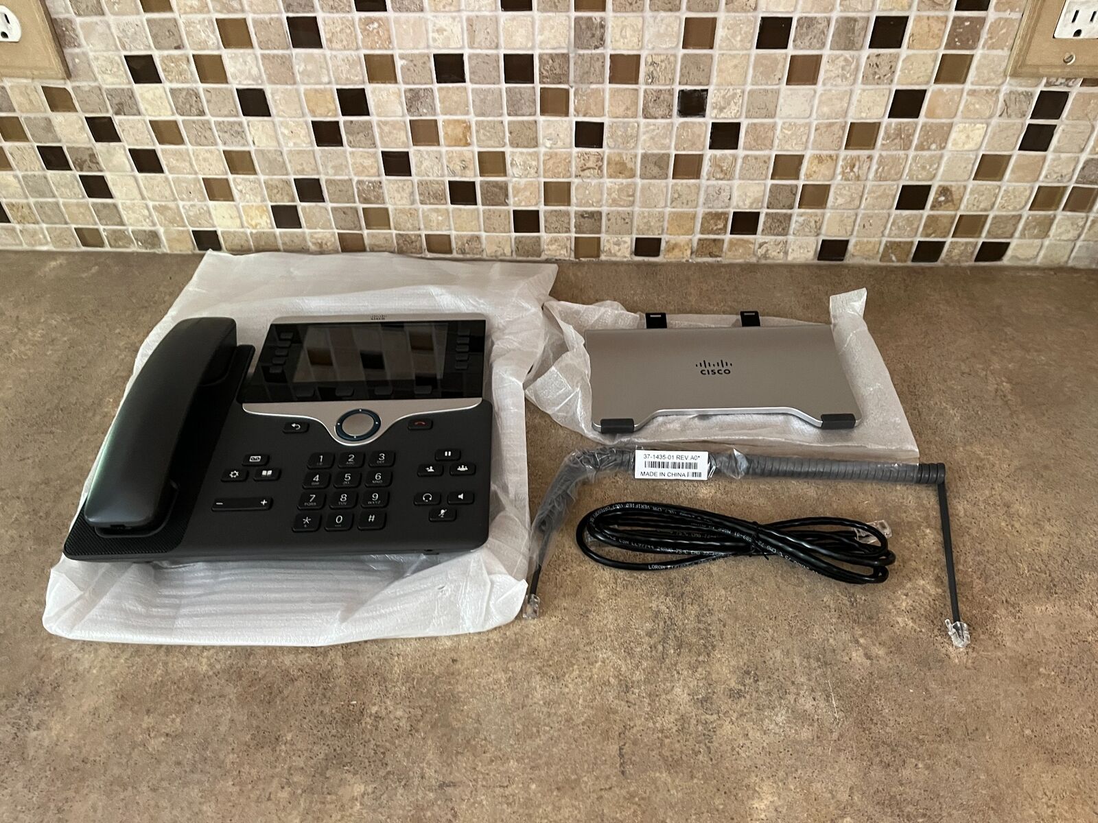 CISCO 8811 IP PHONE WITH MULTIPLATFORM FIRMWARE CP-8811  DRD1-3