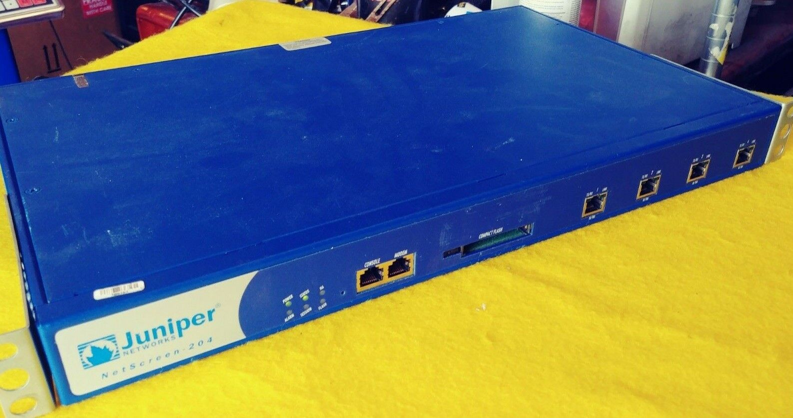 Juniper Networks NS-204-001 NetScreen-204 VPN Firewall Switch (*)