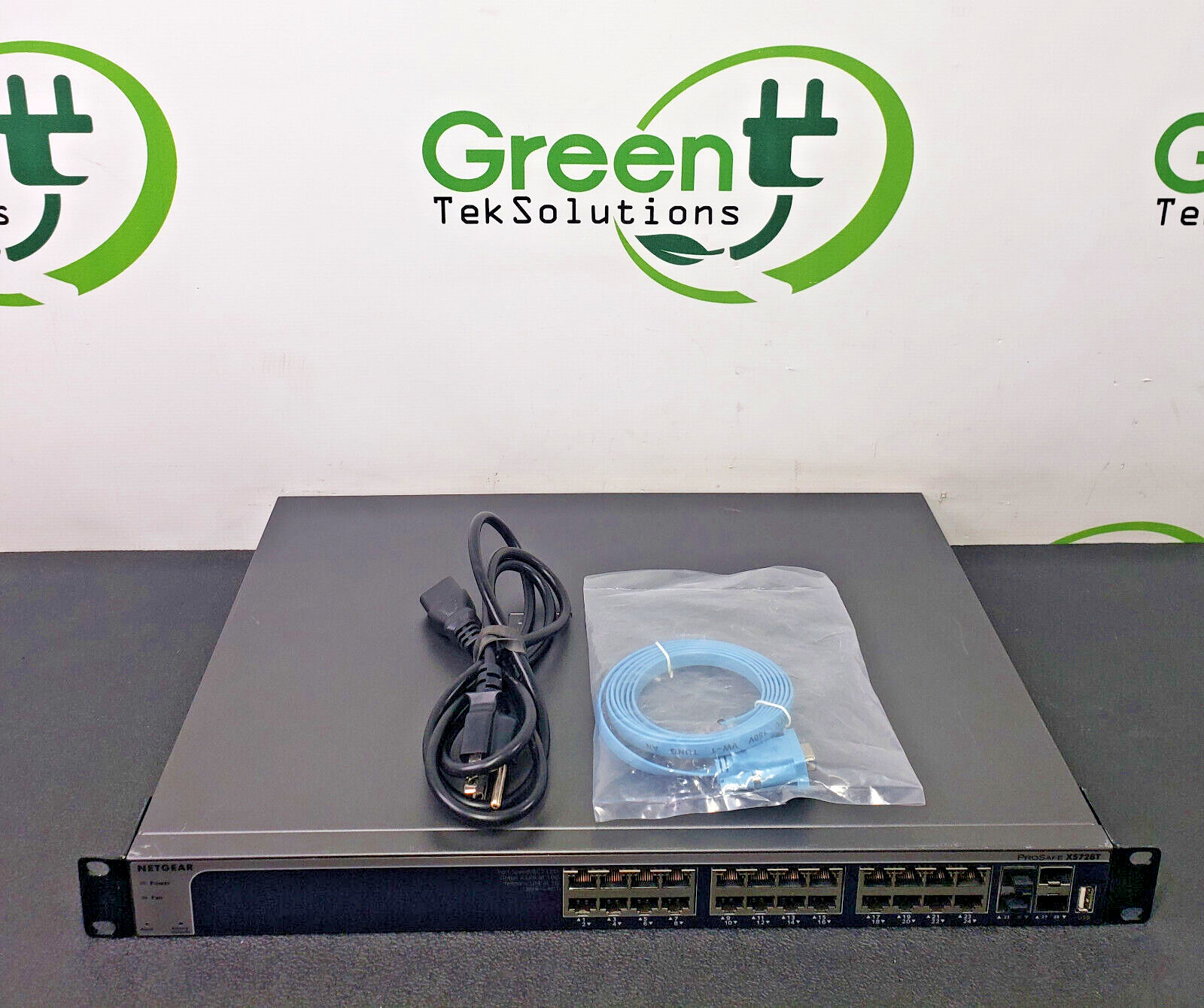 Netgear ProSafe XS728T 28-Port 10-Gigabit Ethernet L2+ Smart Switch