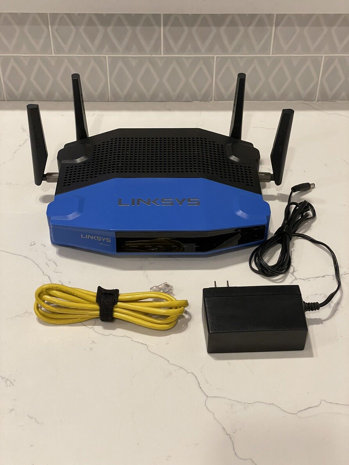 Linksys WRT1900AC 1300 Mbps Dual-Band Wi-Fi Router Supports Open Source Open-WRT