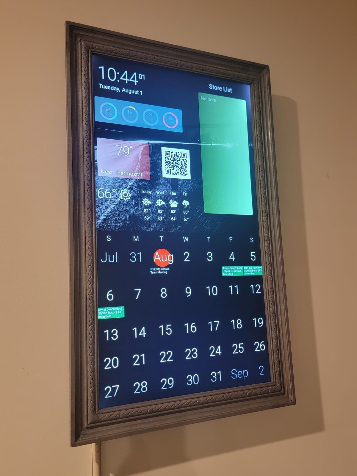 Digital Wall Display and Calendar Frame