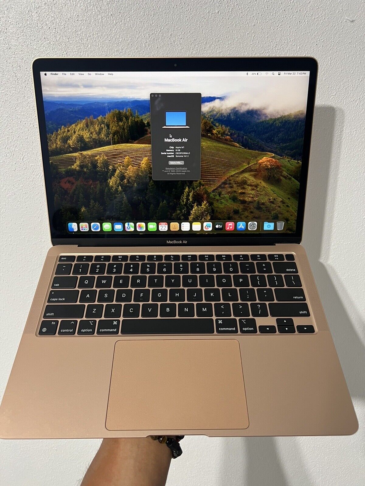Macbook Air M1 Photoshop2023,Ligthroom2022, autoCad,Premiere2023And More