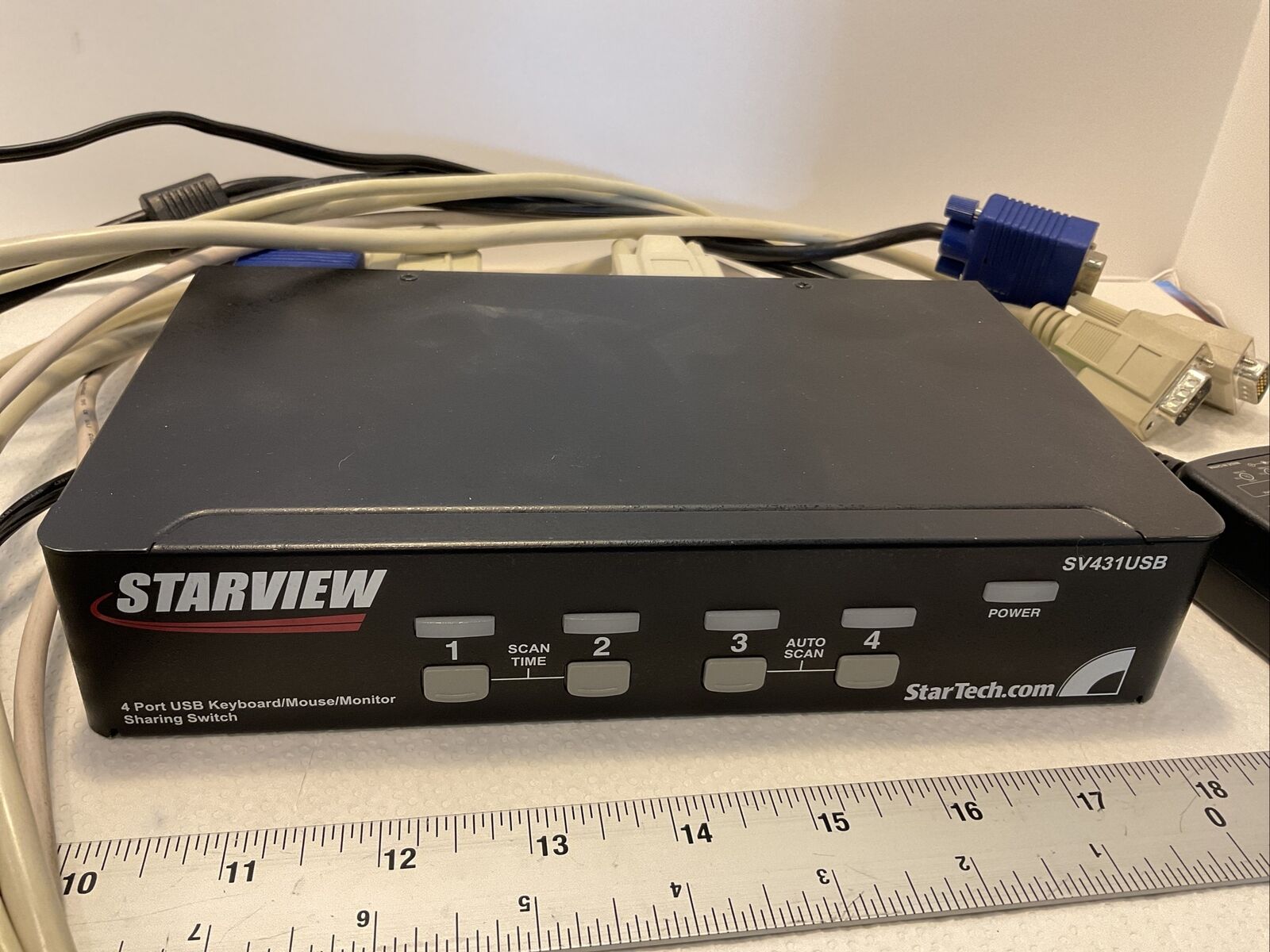 Starview SV431USB 4 port keyboard/mouse/monitor sharing switch, Startech W Cable