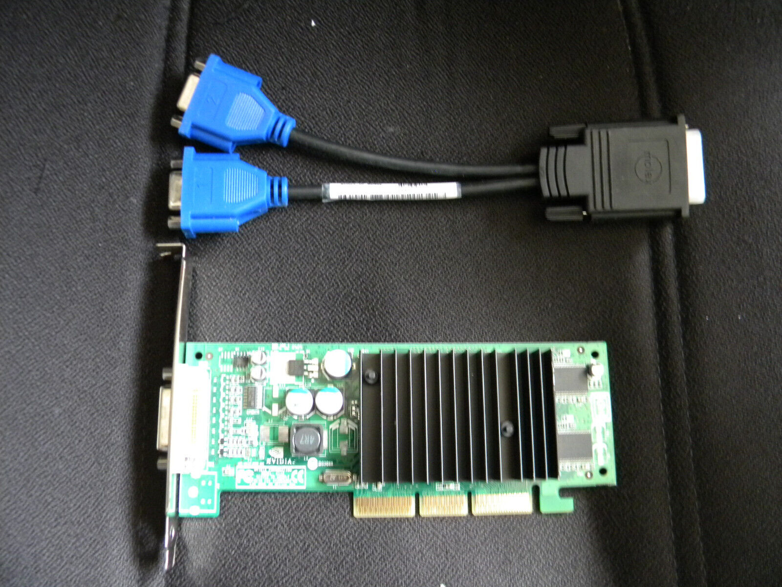 Dell N11071 Nvidia P118 Quadro NVS 280 GeForce4 MX440 8x 64MB DDR AGP SVGA Cable