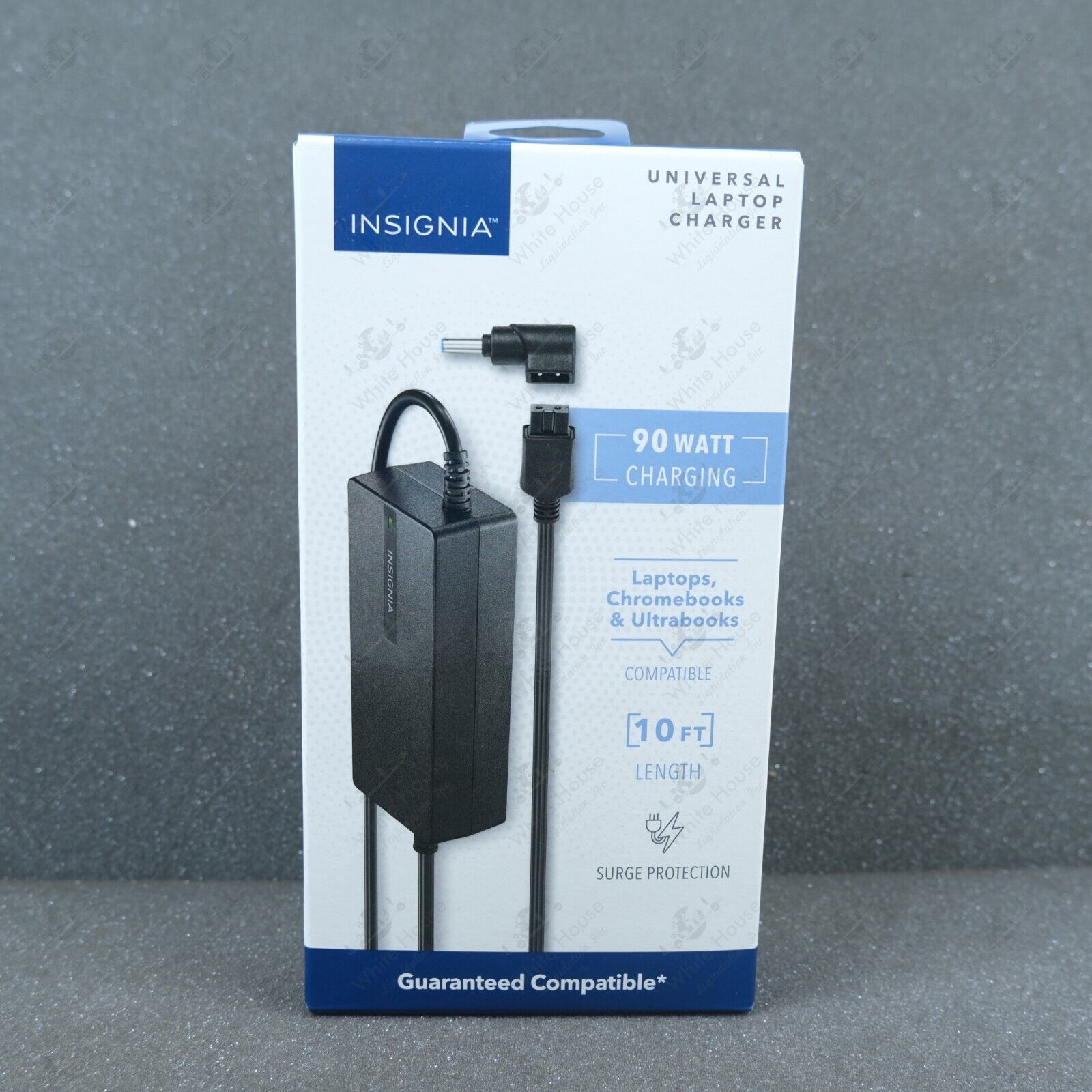 Insignia- Universal 90W Laptop Charger - Black (262128)