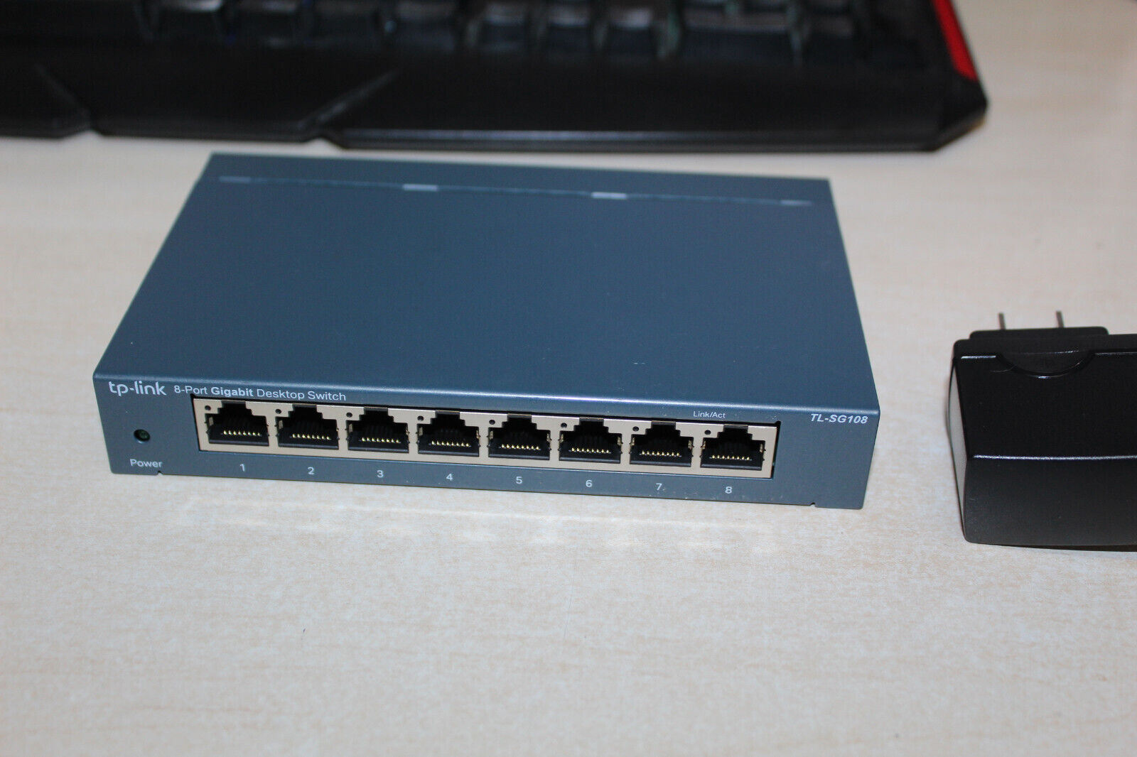 Awesome TP-Link TL-SG108 8-Port 10/100/1000 Mbps Gigabit Ethernet Desktop Switch