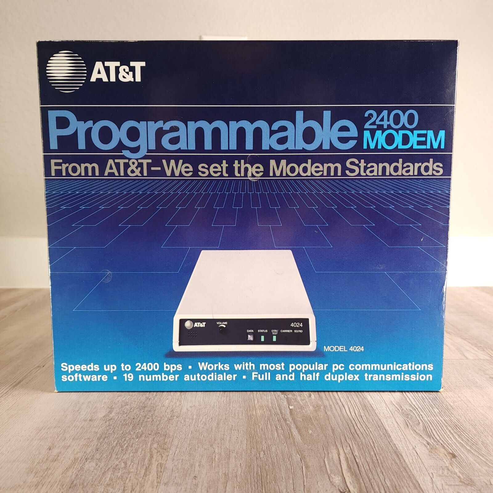 AT&T Vintage 4024 Programmable 2400 Baud External Modem