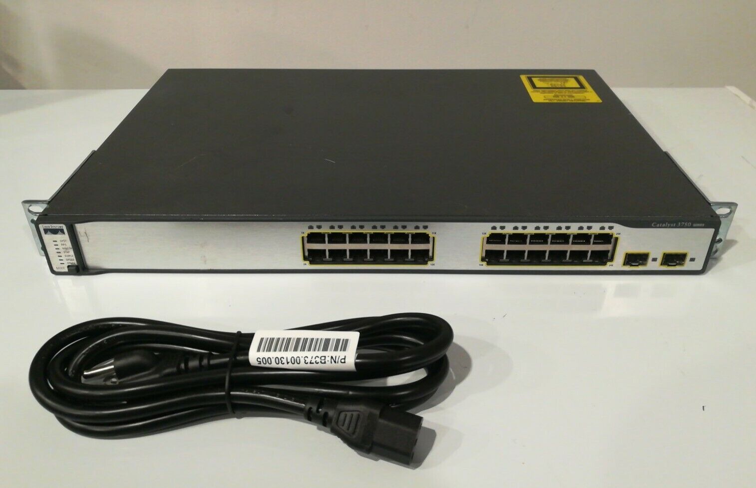 Cisco WS-C3750-24TS-S 24 Ethernet 10/100 ports Ethernet Switch W Power cord Rack