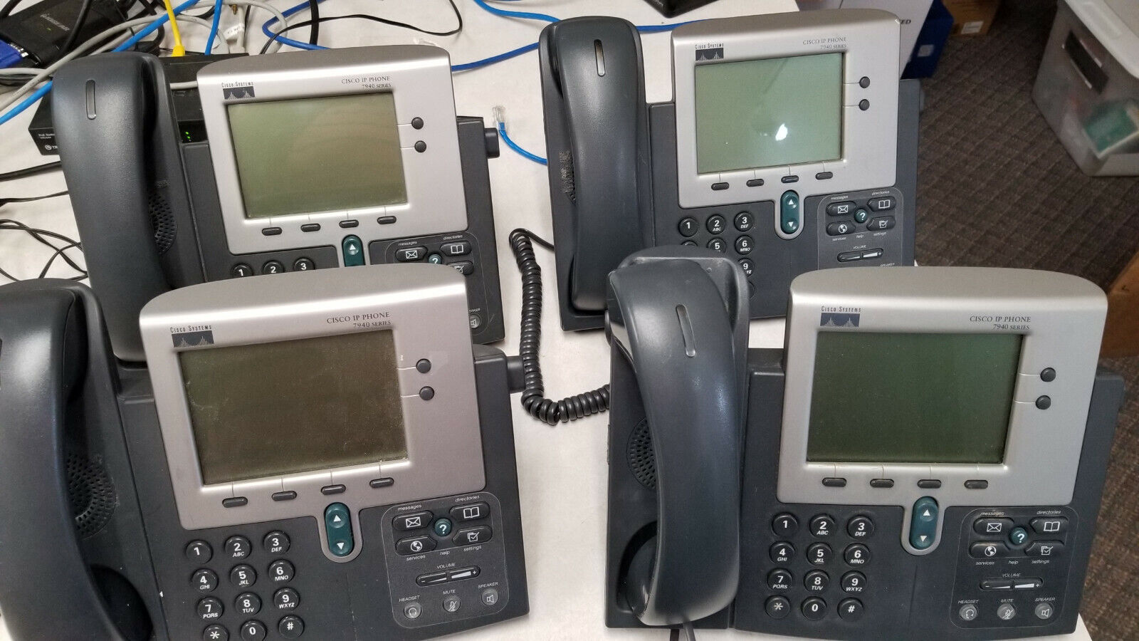 4) Cisco 7940G IP Phone Set (CP-7940G)  with handsets