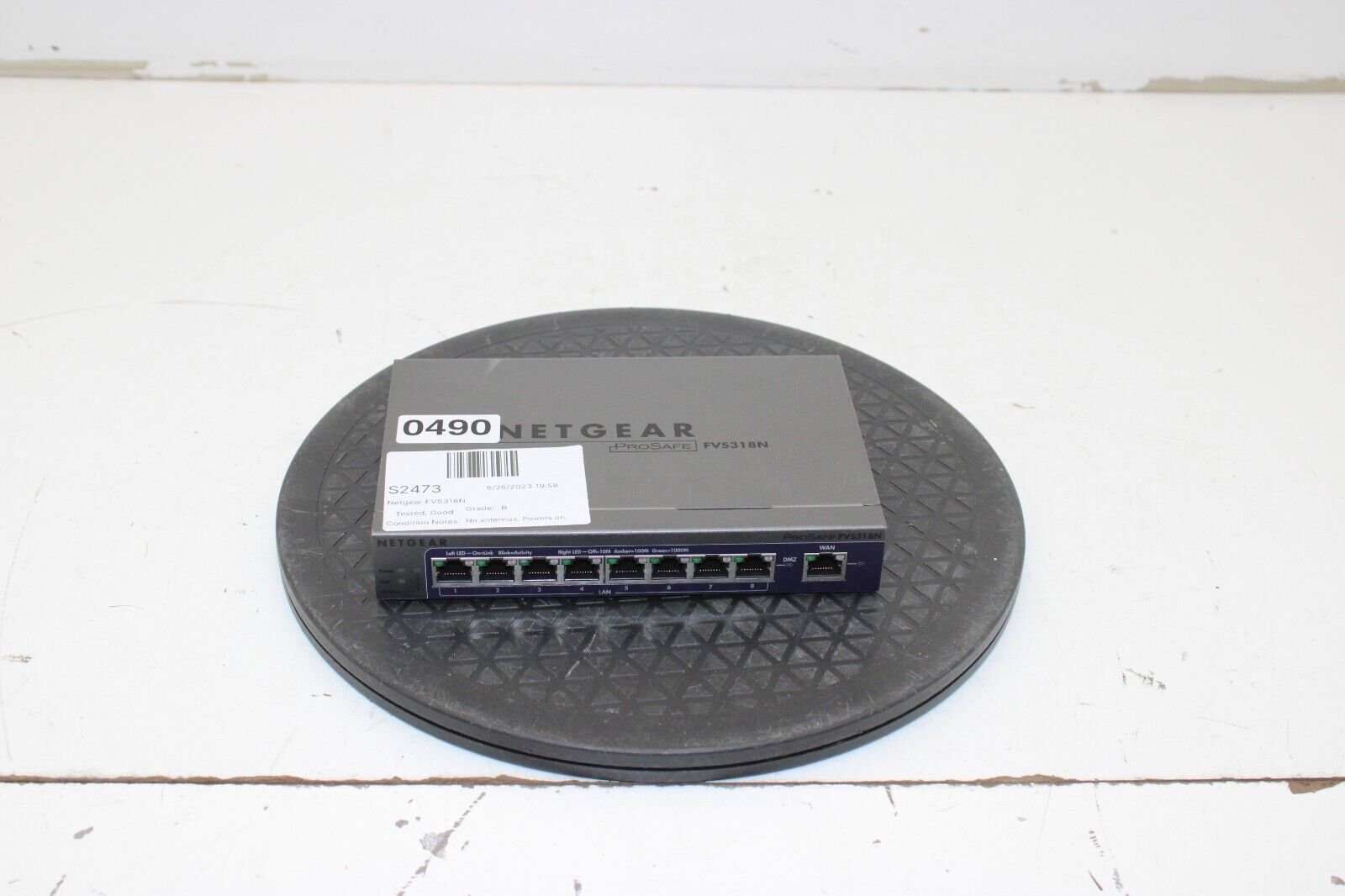 NETGEAR ProSAFE FVS318N 8-Port Wireless-N VPN Firewall