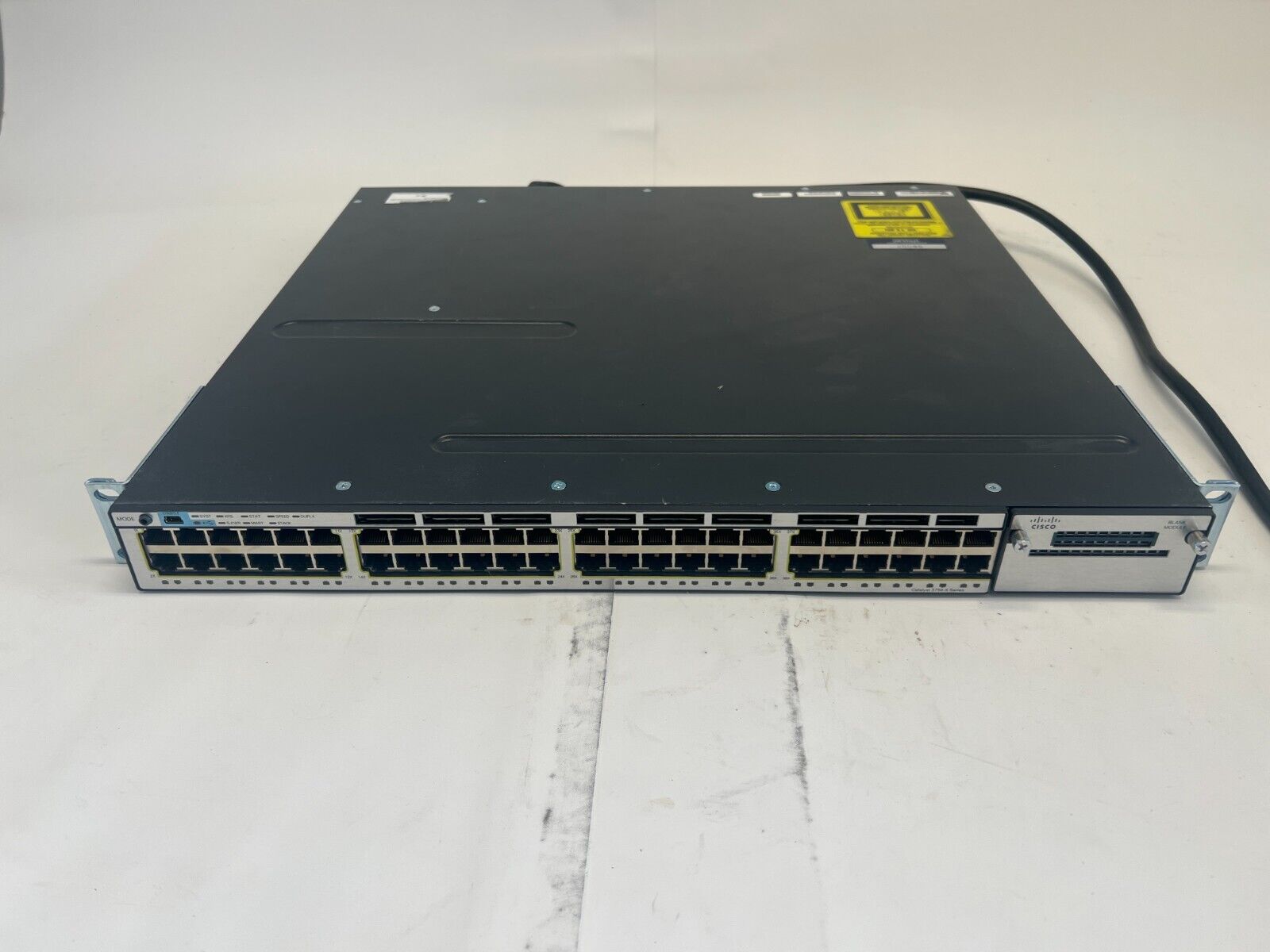 Cisco Catalyst 3750 WS-C3750X-48T-S V02 48-Port Switch with power supply