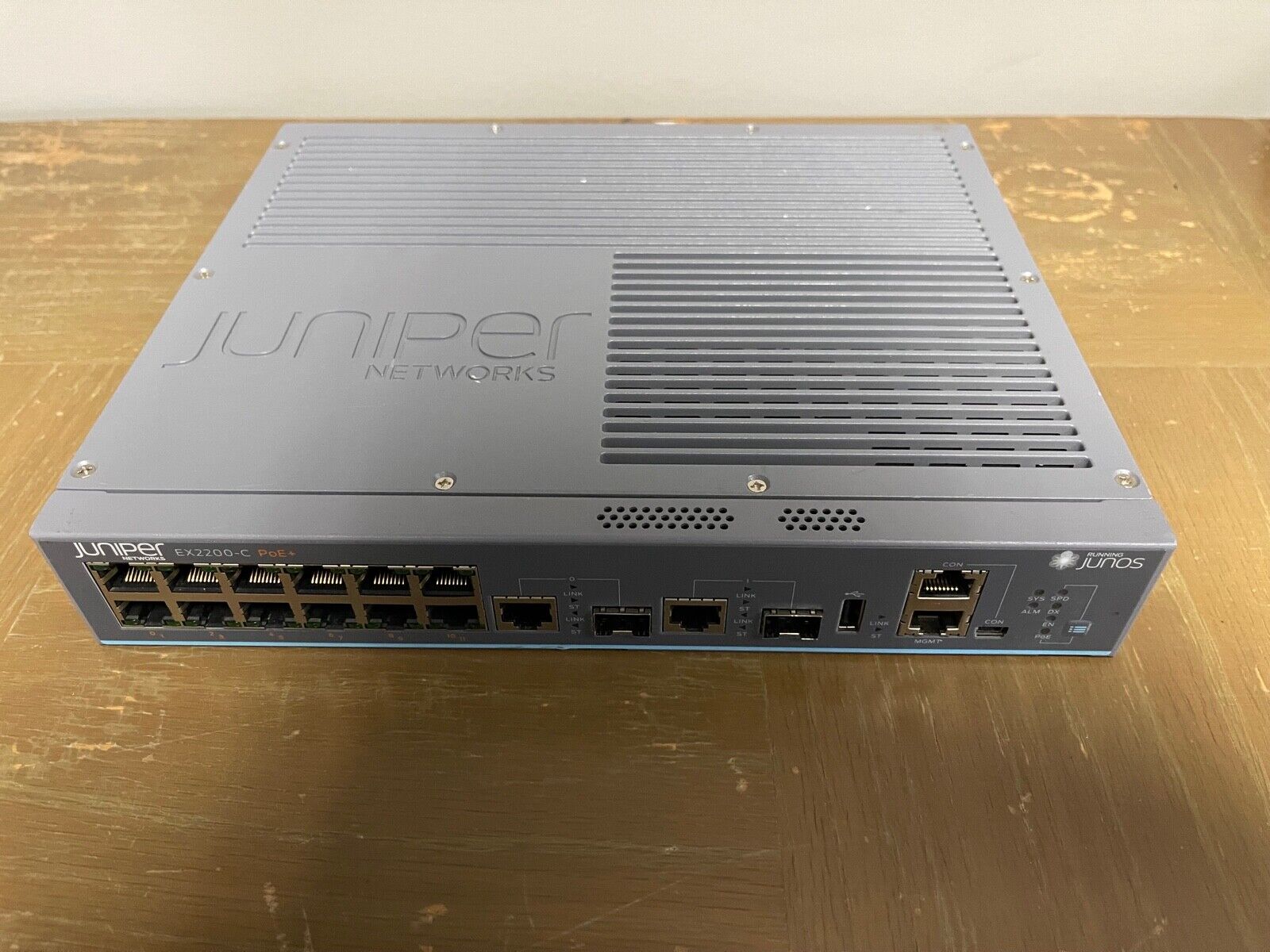 Juniper Networks EX2200-C-12P-2G 12-Port Gigabit Ethernet Switch