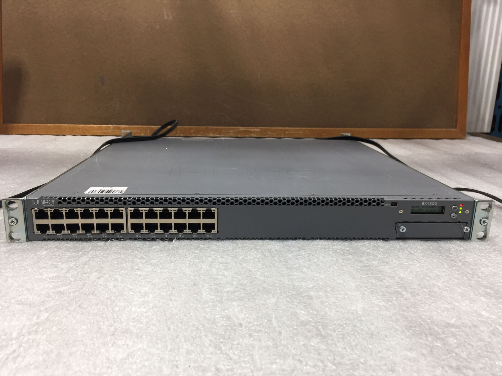 Juniper EX4300-24P 24Port Gigabit Network Switch w/ 2x PSU and Rack Mounts