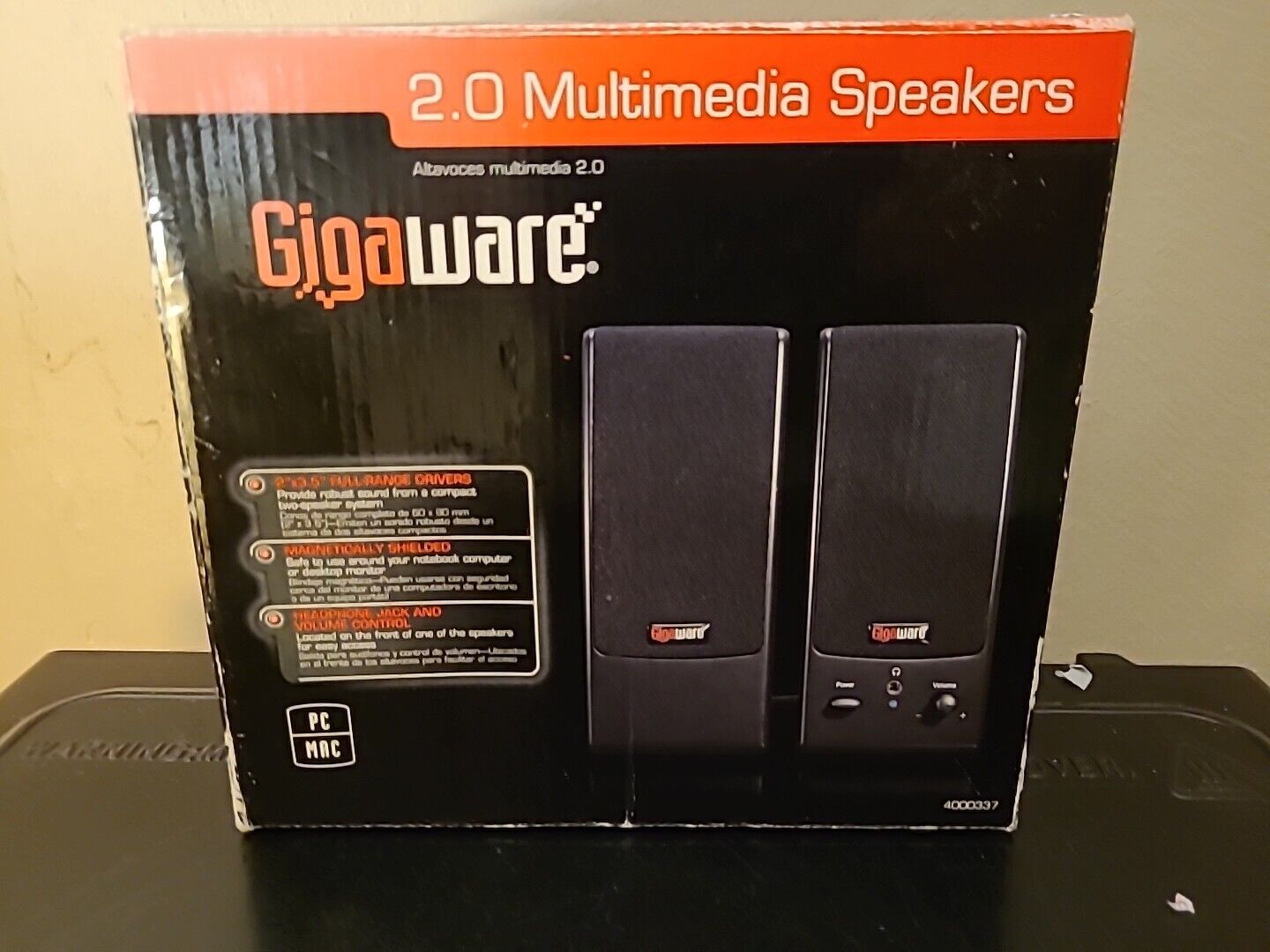 Gigaware 2.0 Multimedia Speakers Brand New in Box Model 4000378