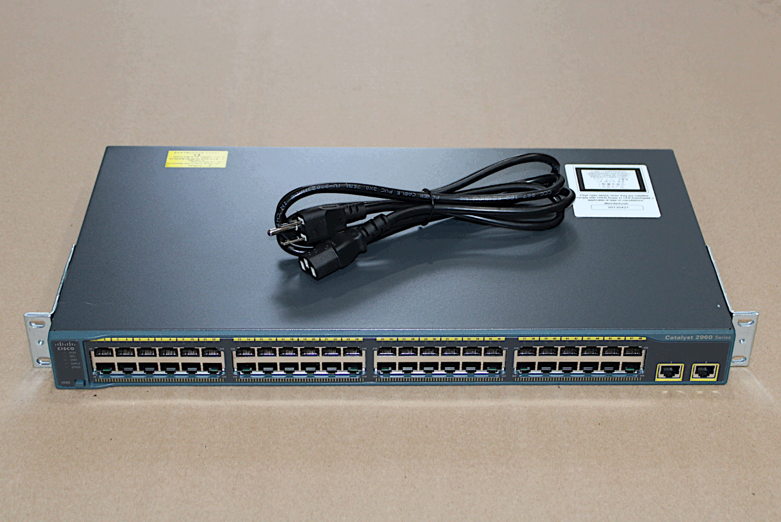 Cisco Catalyst 2960 WS-C2960-48TT-L V10 48-Port 10/100 Ethernet Switch