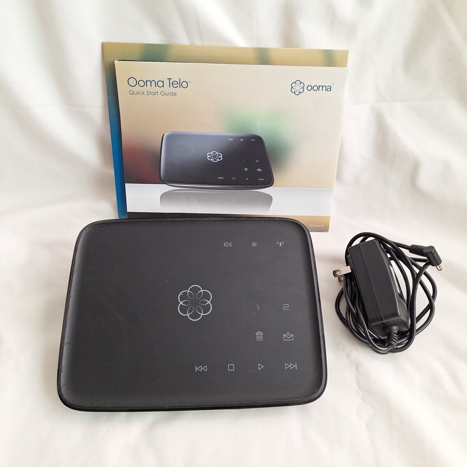Ooma Telo VOIP 110-0102-300 Home Internet Phone System with Power Supply