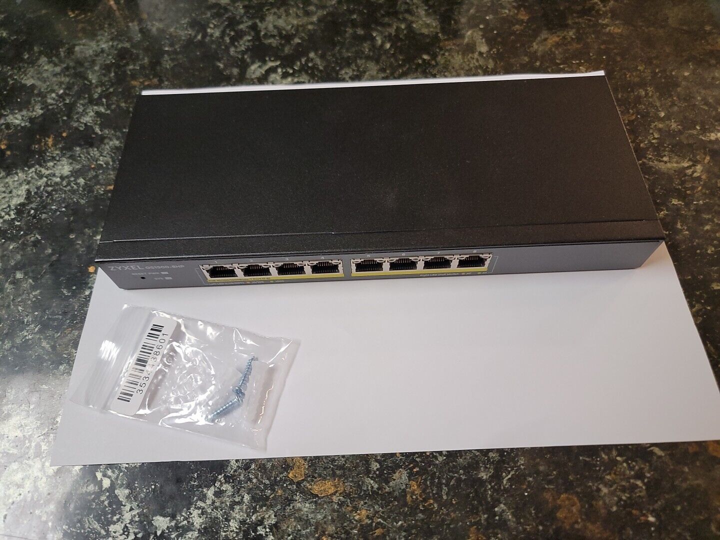ZyXEL GS1900-8HP Fanless 8-Port GbE 90w PoE+ L2 Web Managed Desktop Switch