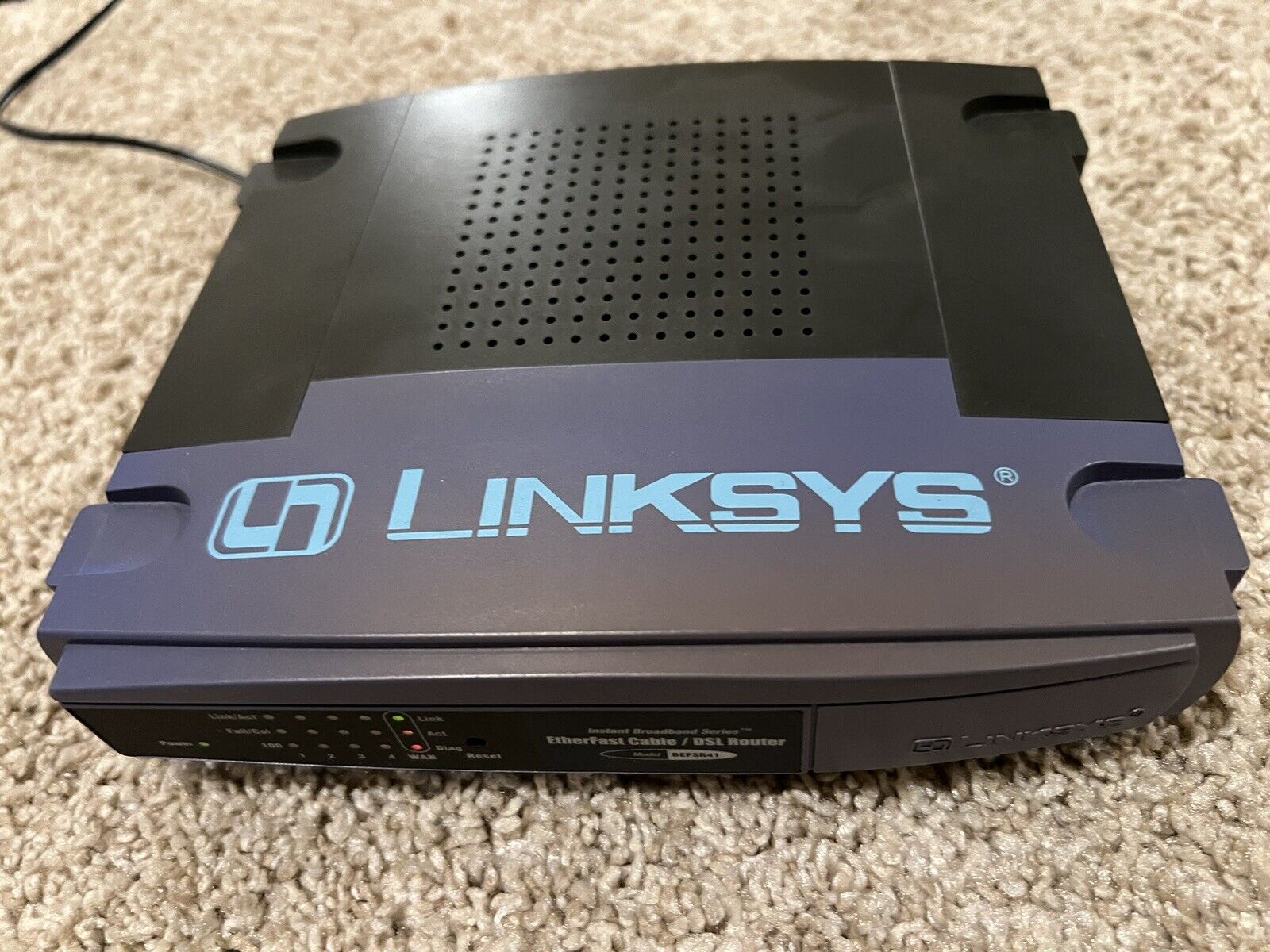 Linksys BEFSR41 10 Mbps 4-Port 10/100 Router (BEFSR41 v2)