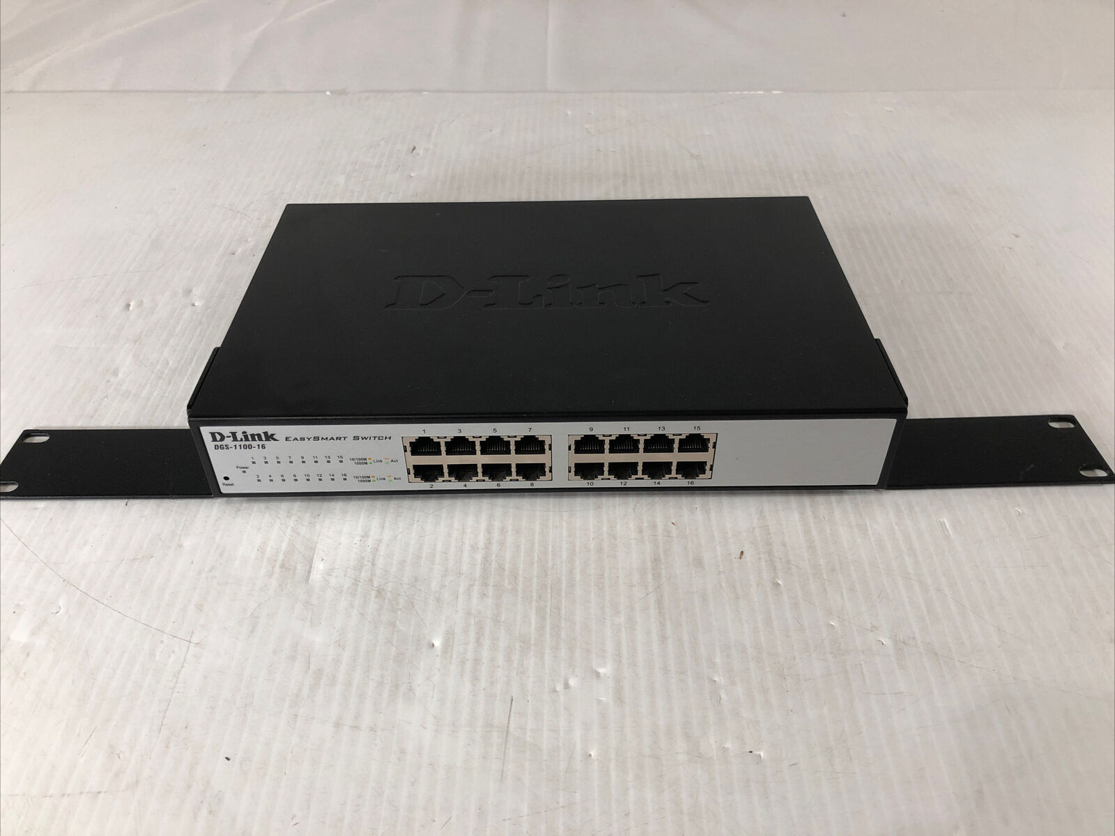 D-Link DGS-1100-16 16-Ports Rack-Mountable Gigabit Ethernet Switch With EARS