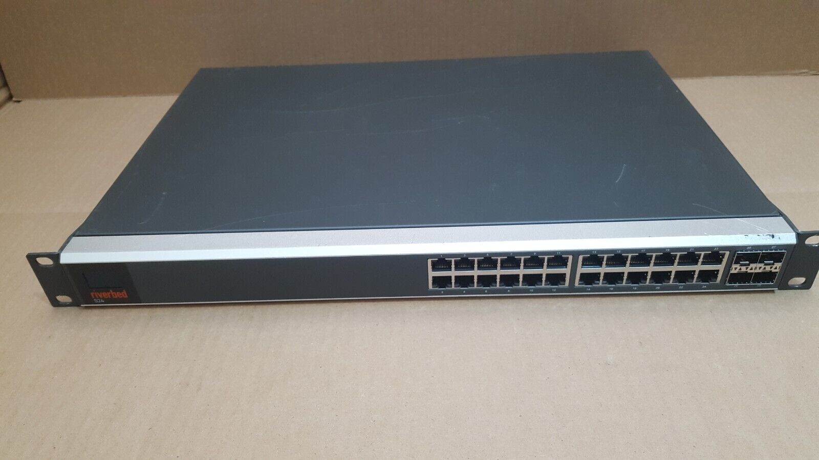 Riverbed SteelConnect SDI-S24-B010 24-port 1GbE PoE 4x 10GbE SFP+ Switch Rackmts