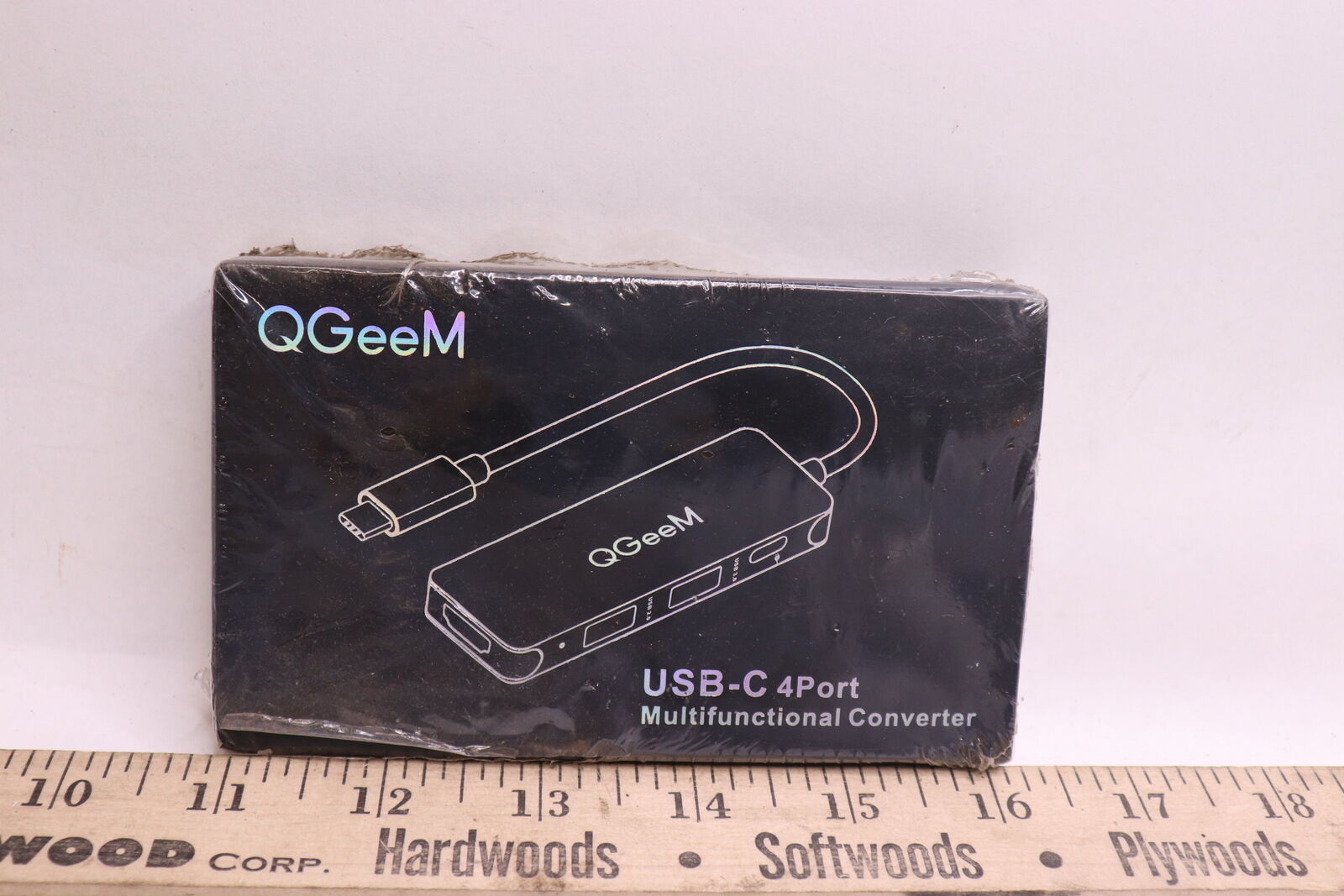 QGeeM USB-C 4 Port Multifunctional Converter BHOMEA
