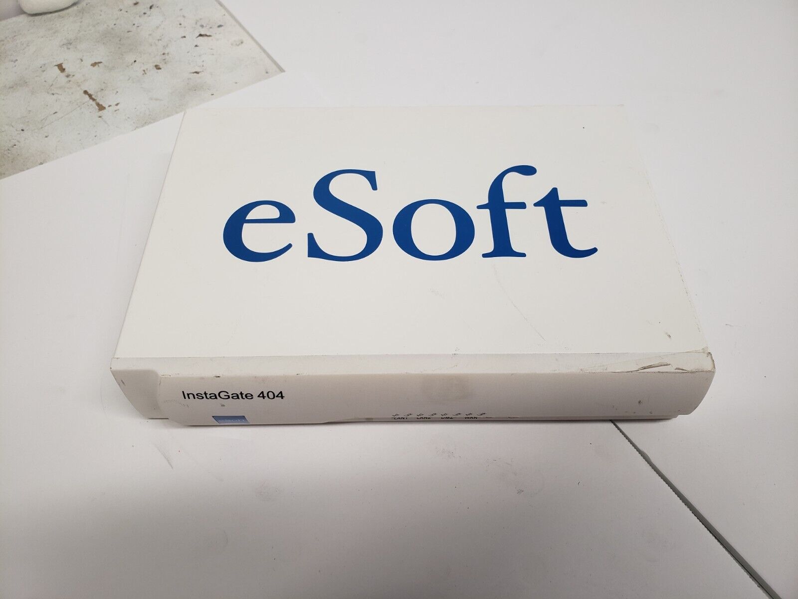 eSoft InstaGate 404 UTM Security Appliance IG-404 / NO AC ADAPTER