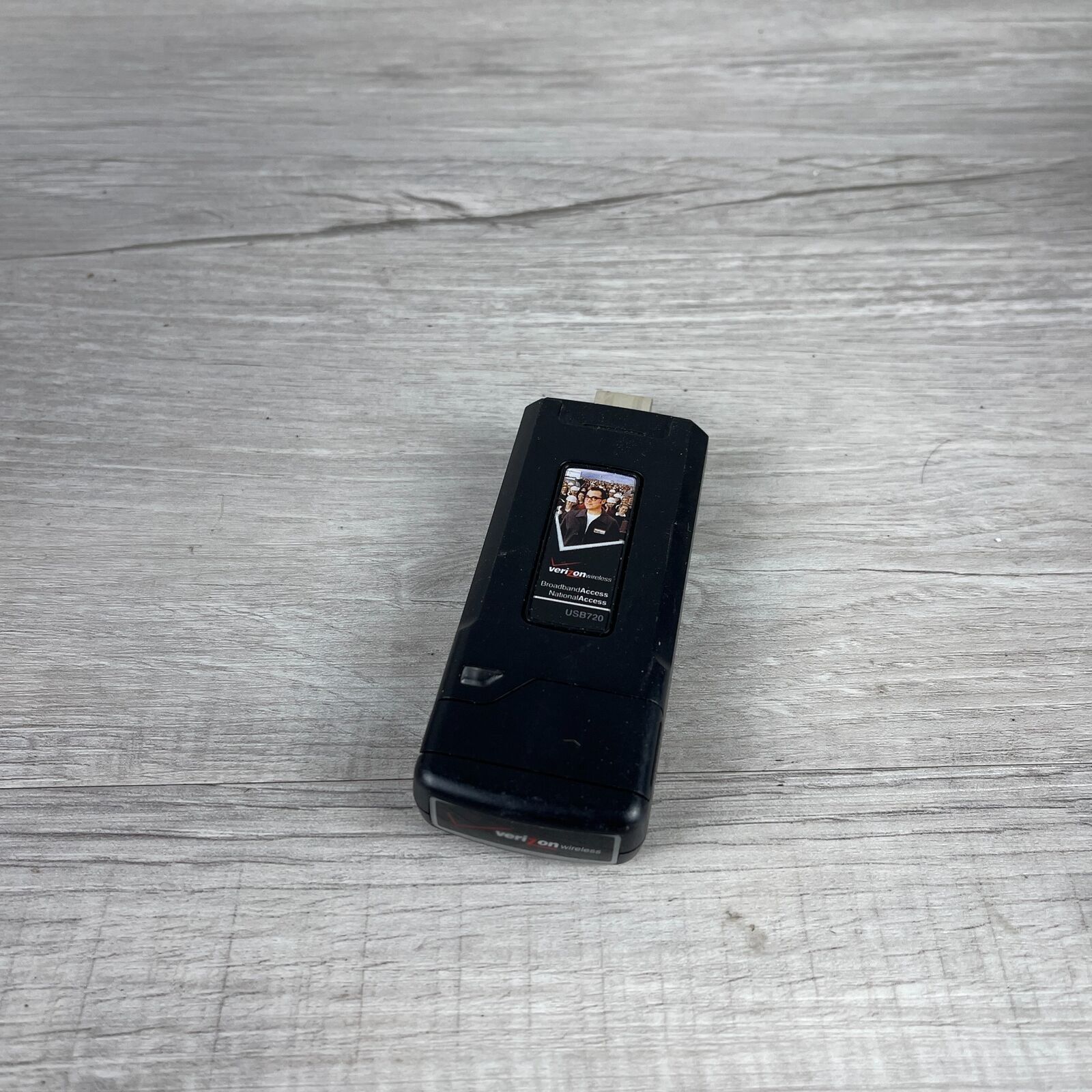 Novatel Verizon USB720 Black Handheld Mobile Wireless Broadband 3G USB Modem
