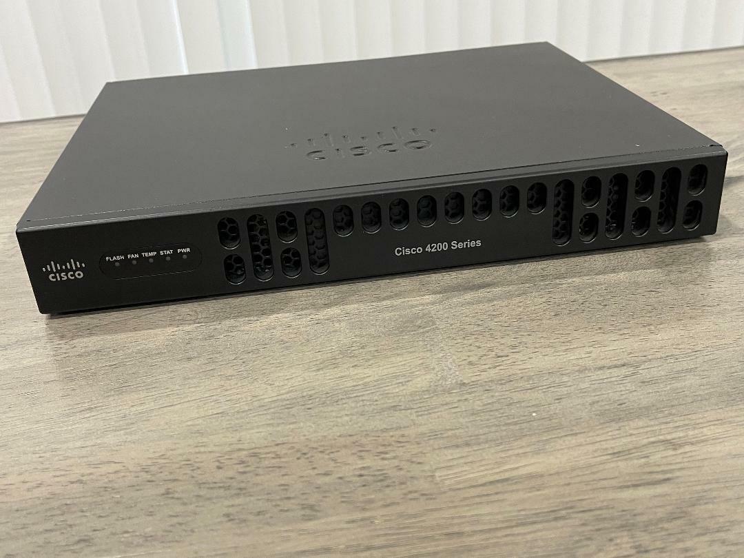 Cisco ISR4221/K9 V03. 4200 Series Integrated Service Router Ready To Use