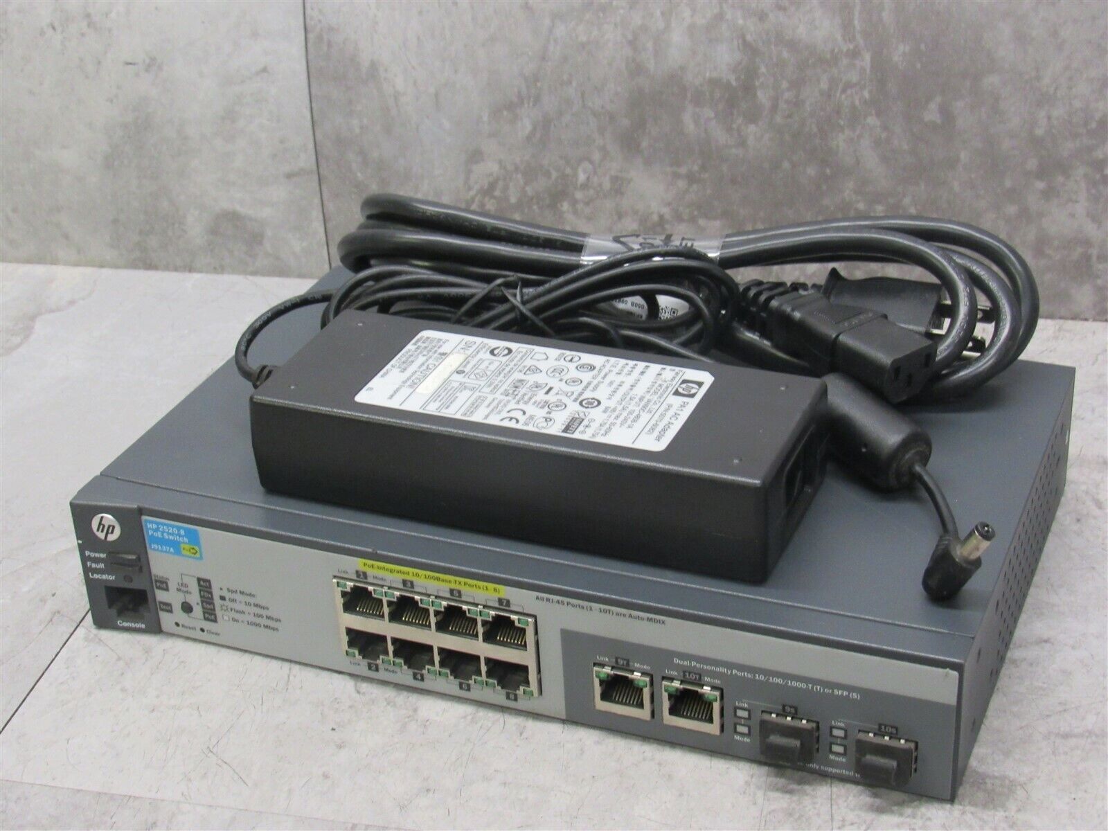 HP ProCurve J9137A 2520-8 POE Ethernet Switch w/ Power Adapter 