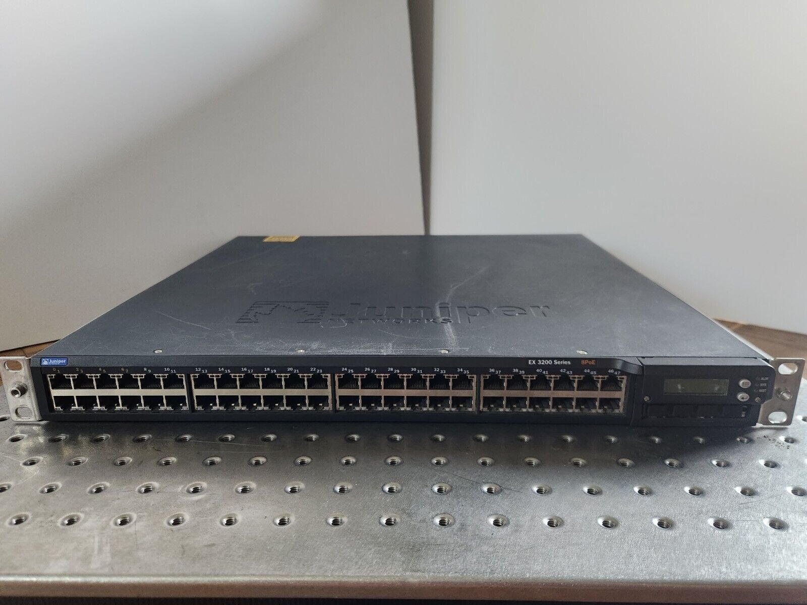Juniper Networks EX3200-48T 48 Port Gigabit 8 POE Switch Rackmount