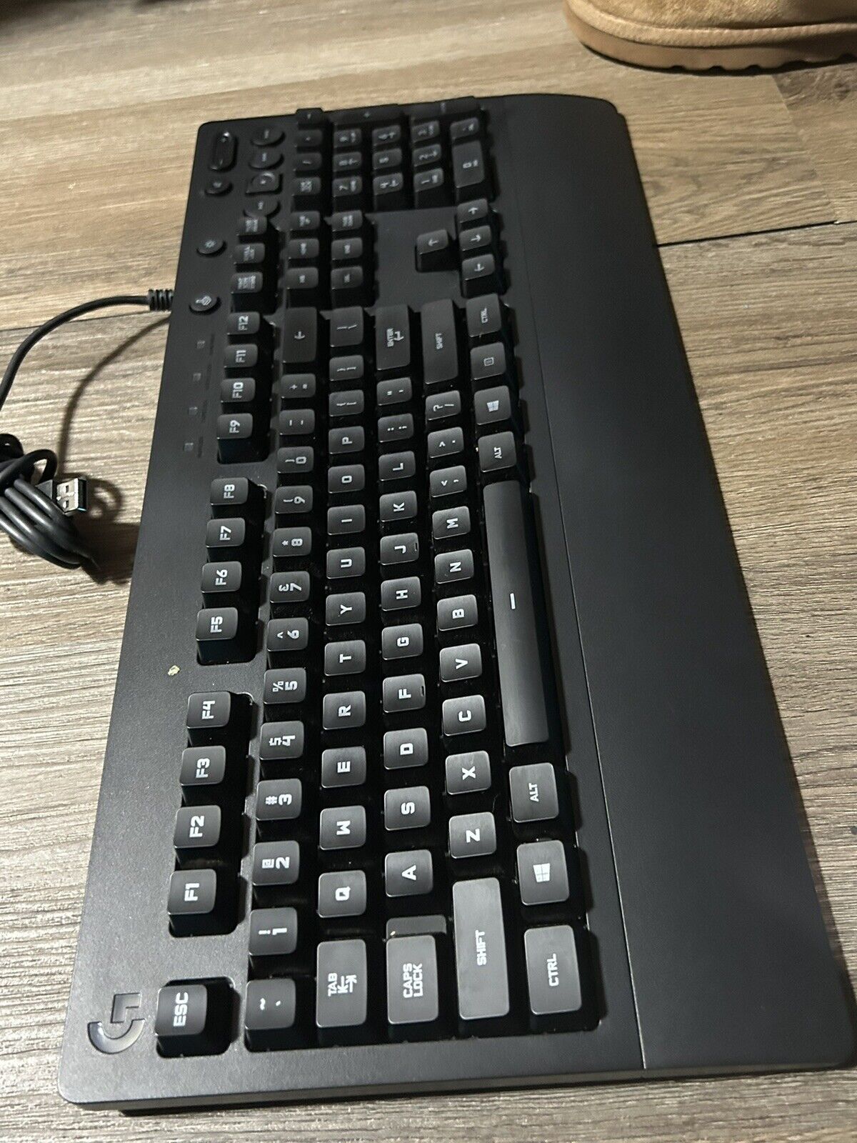 Logitech G213 Gaming Wired USB Keyboard Lighting Colors Backlit Keys Tested
