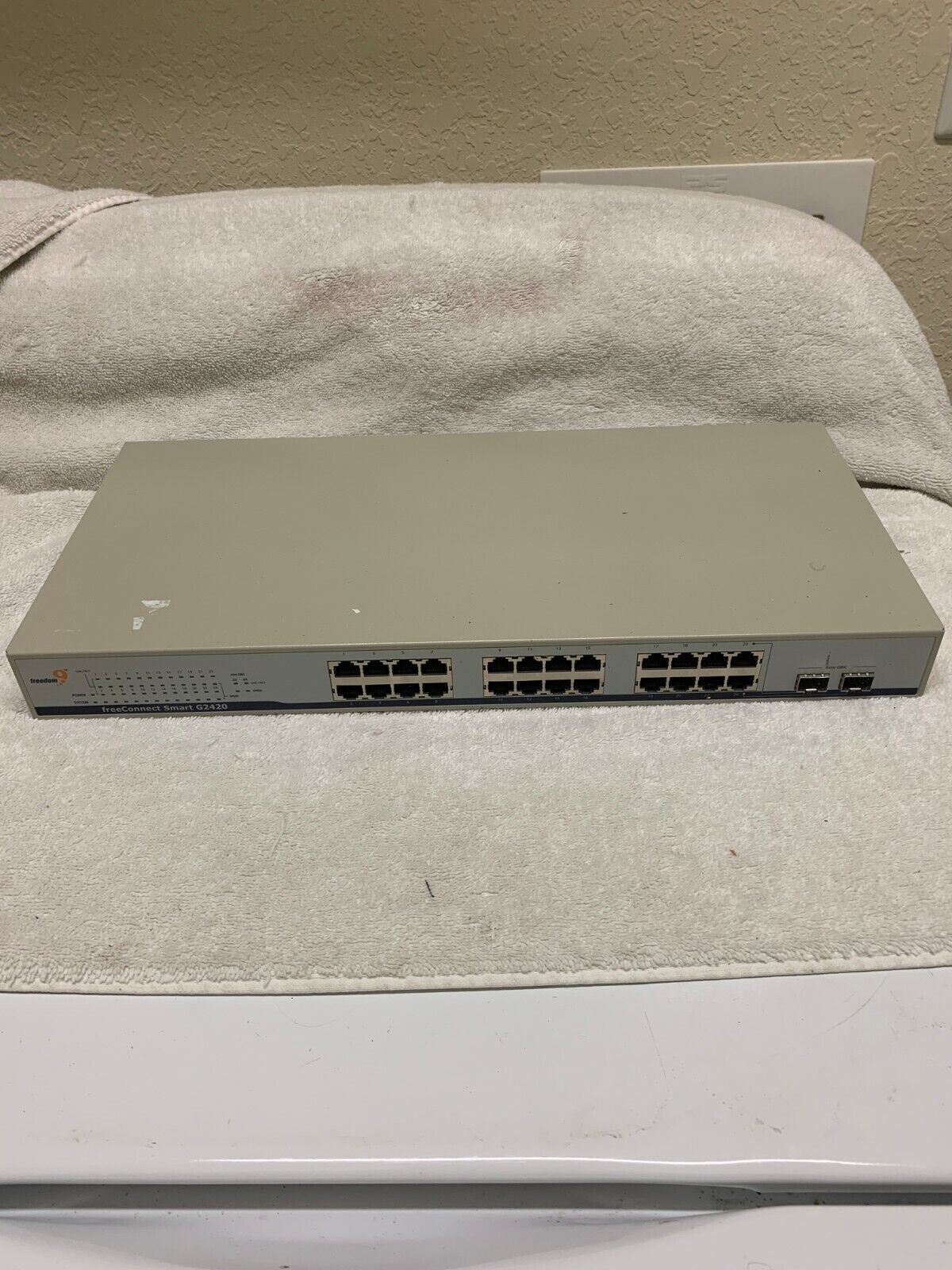 Freedom 9 FreeConnect Smart G2420 Patch Panel