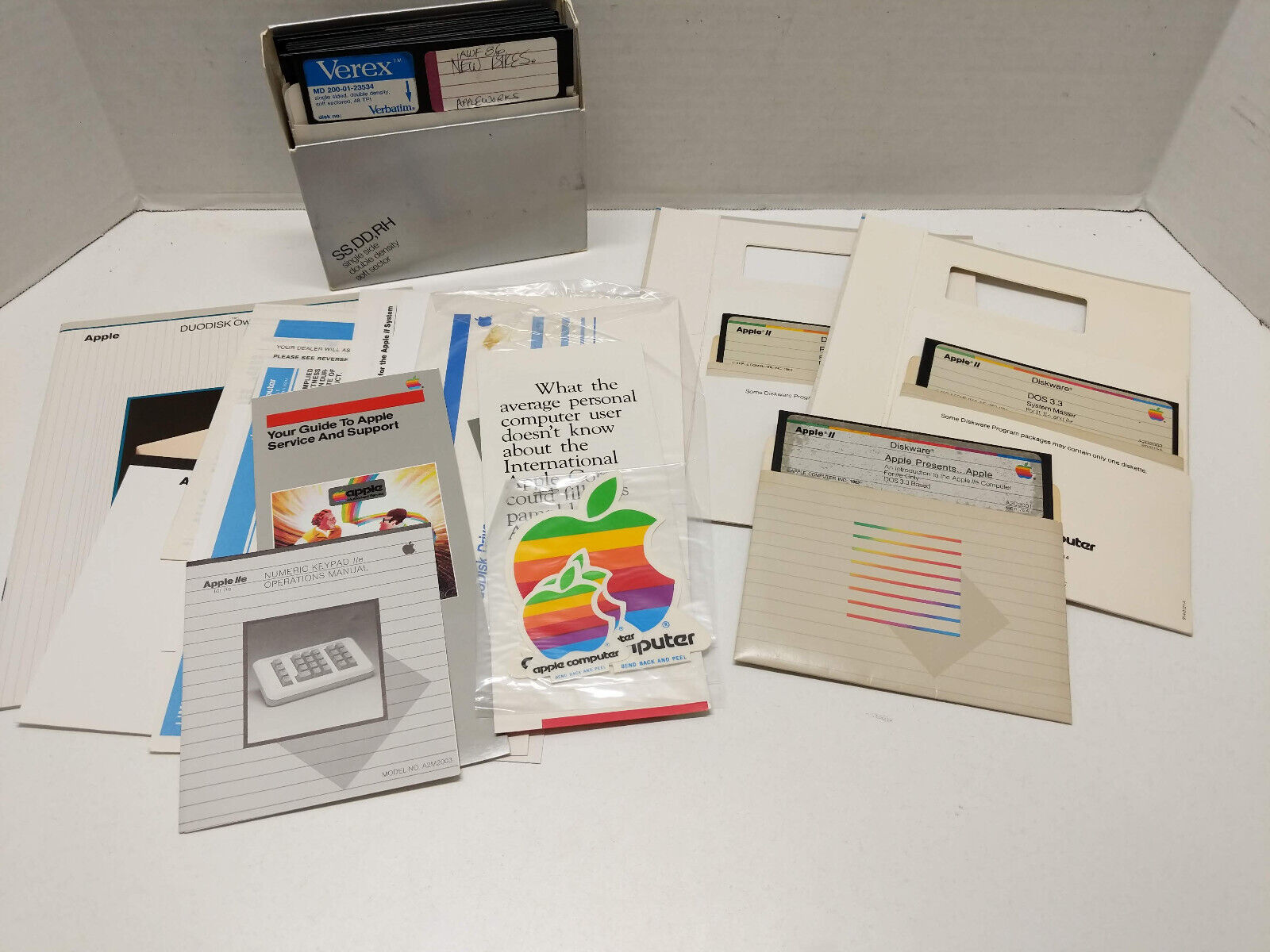 Mixed Lot 1980s Apple IIe Computer Disks / Manuals / Paperwork / Brochures