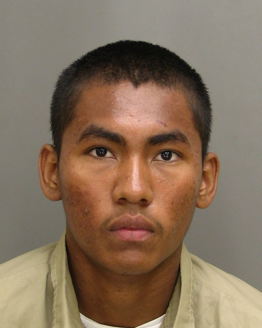 Argenis Ignacio-Bernal, wanted fugitive by the Douglas County, Nebraska Sheriff