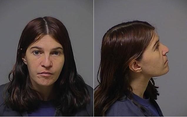 Kelly Amanda Roeder, wanted fugitive by Douglas County, CO Sheriff